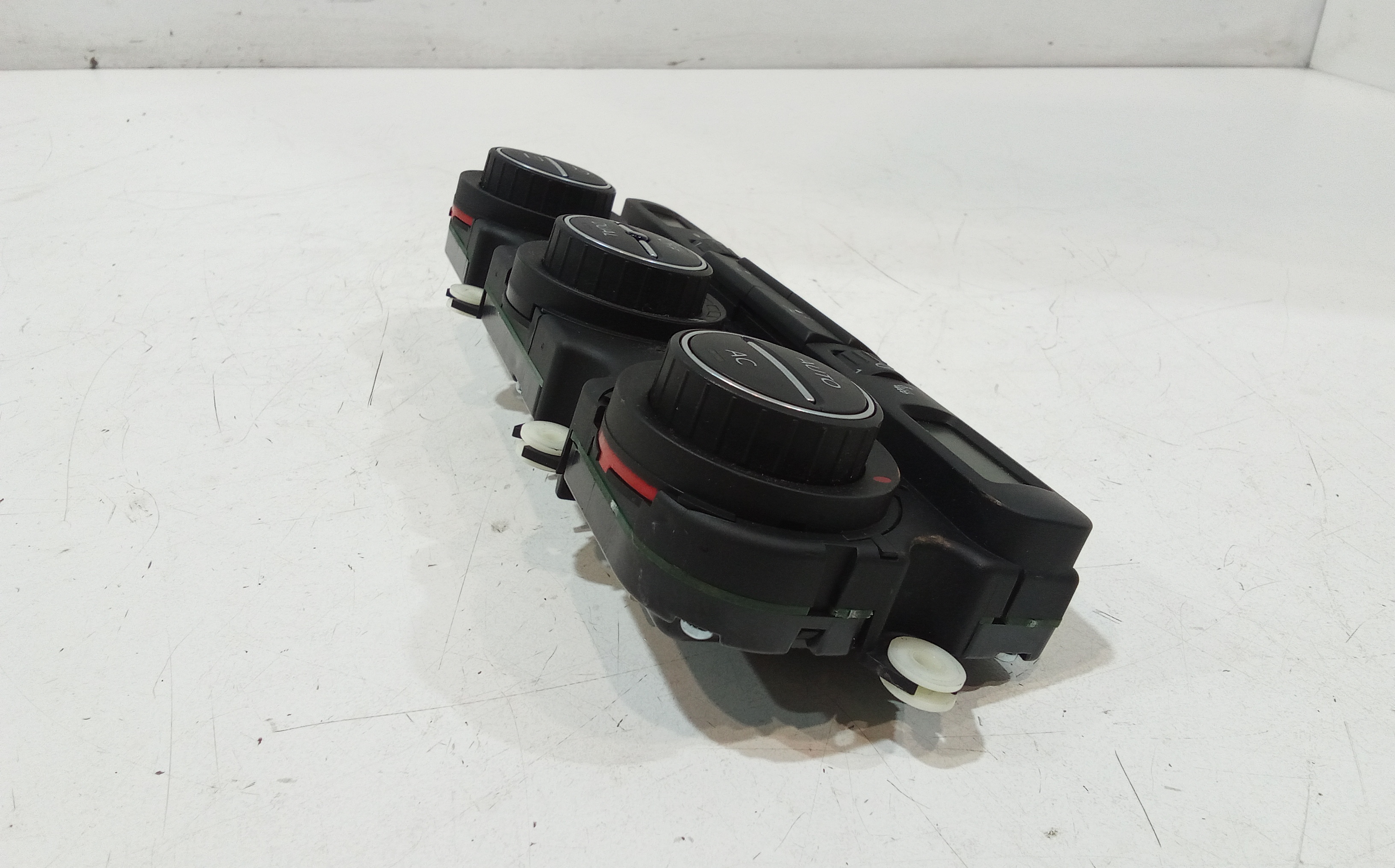 Comandi Clima per Volkswagen Jetta Serie A5 (2005 - 2010)