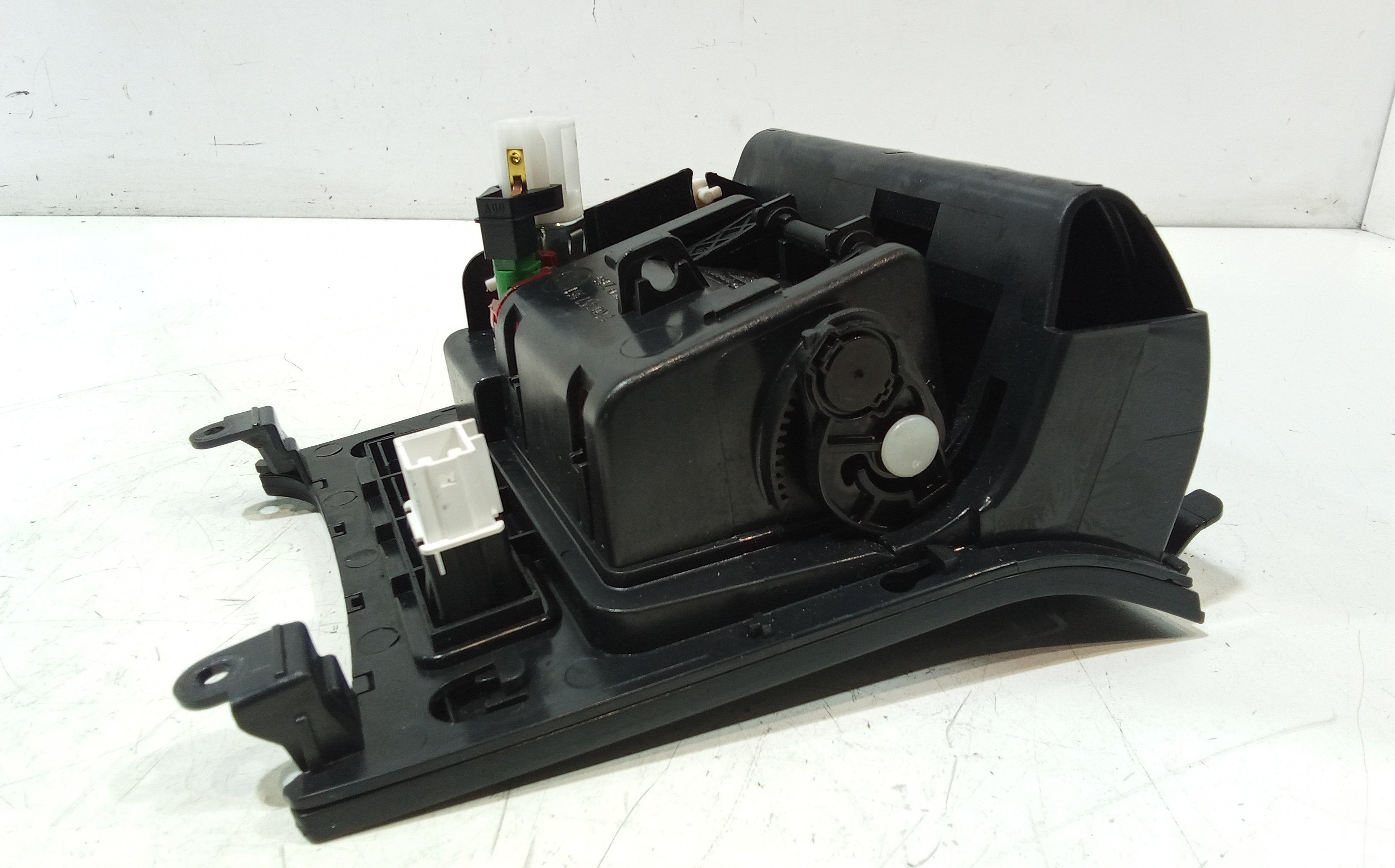 Posacenere per Volkswagen Jetta Serie A5 (2005 - 2010)