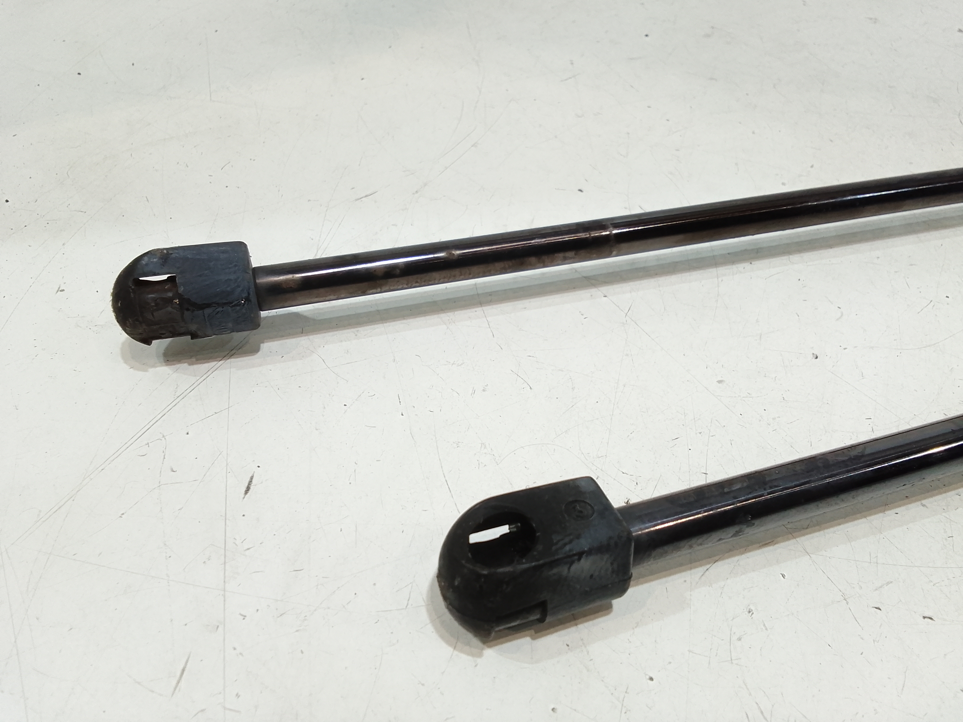 Pistoncini cofano Post. per Fiat Dobl Serie (09>) (2009 - In produzione)