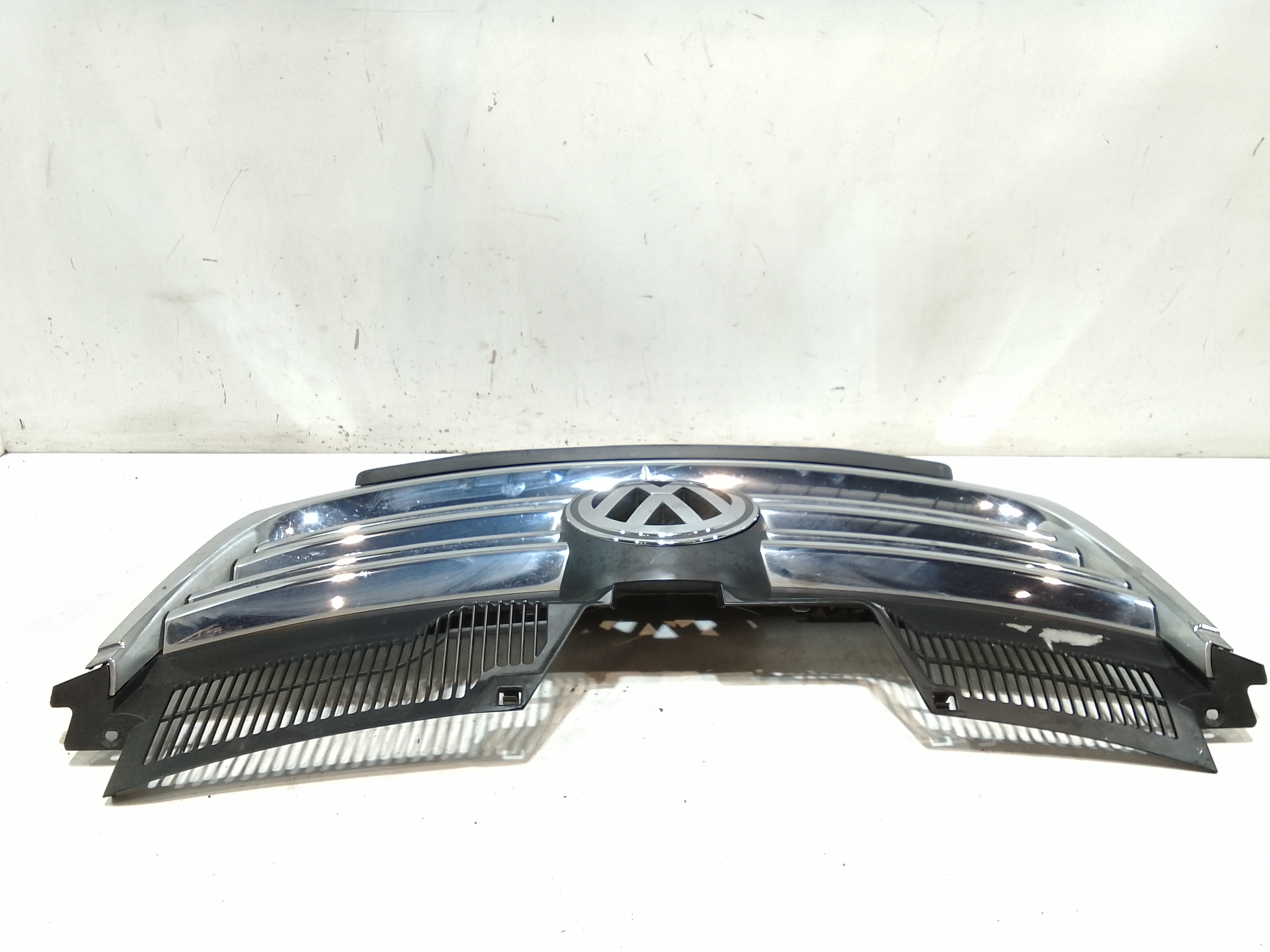 Mascherina anteriore per Volkswagen Jetta Serie A5 (2005 - 2010)