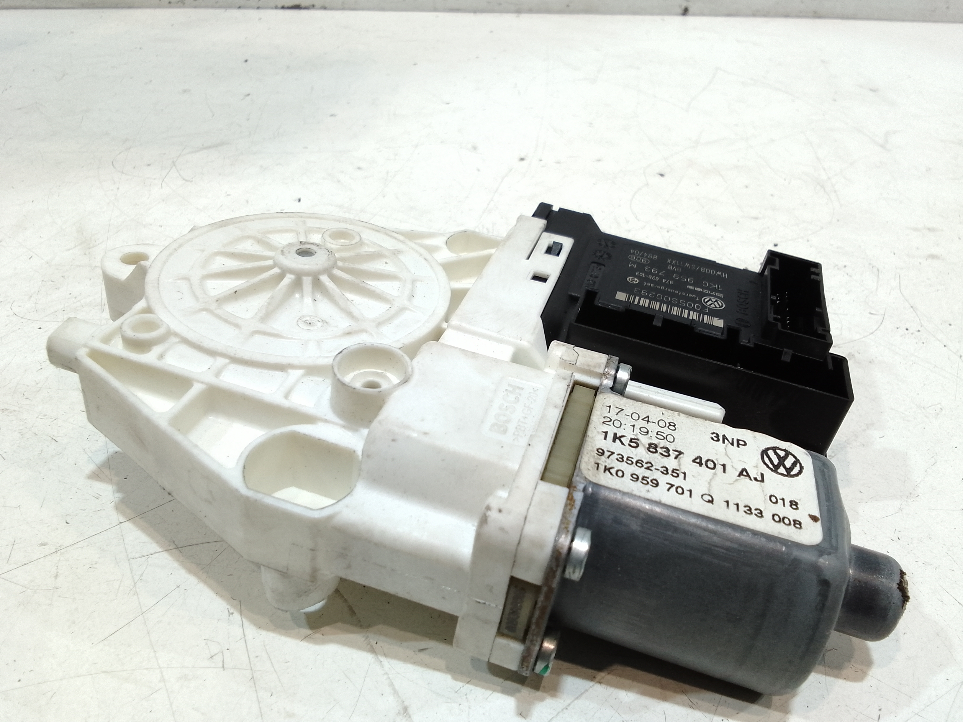 Motorino Alzavetro anteriore Sinistro per Volkswagen Jetta Serie A5 (2005 - 2010)