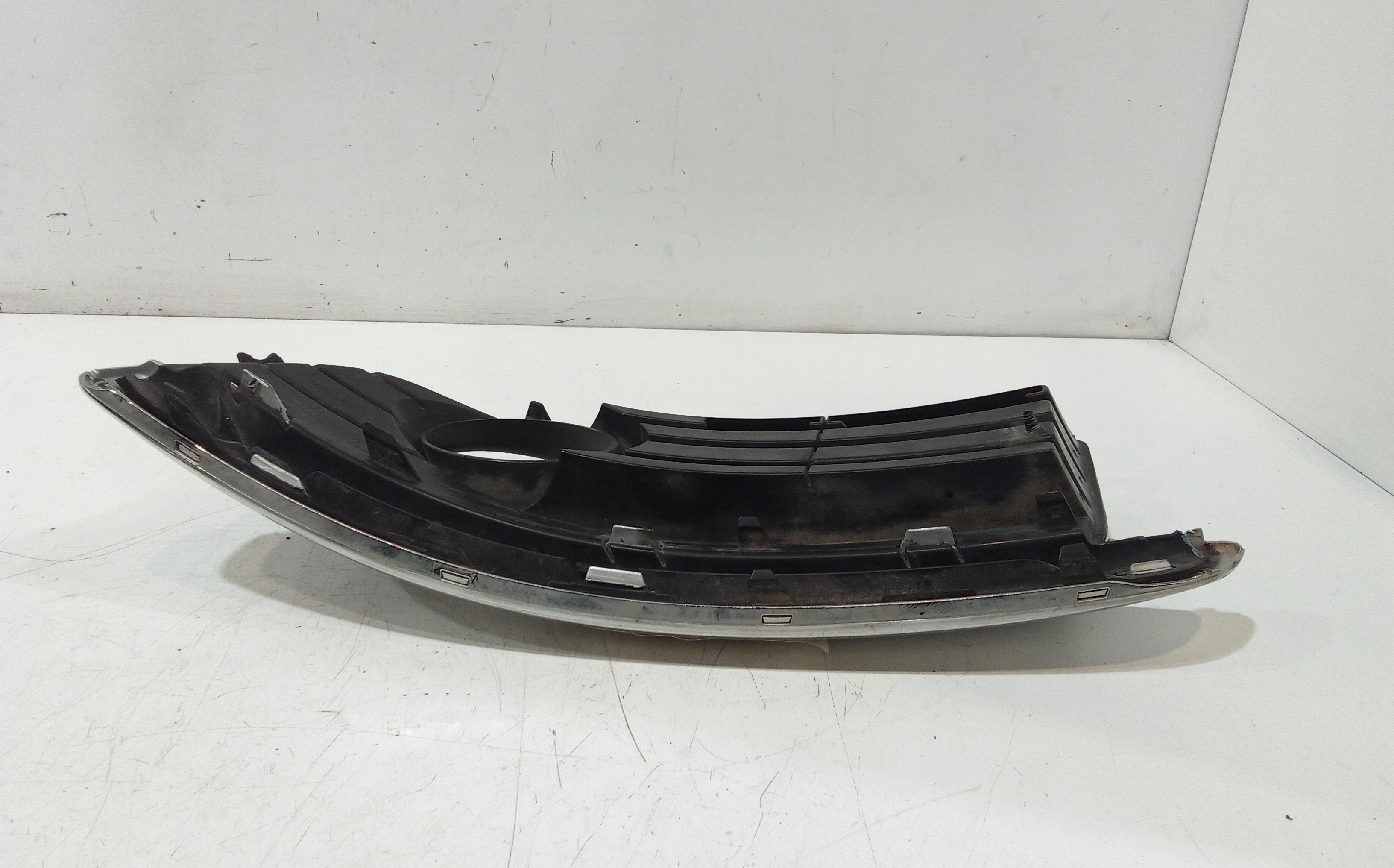 Cornice cover fendinebbia ant. DX passeggero per Volkswagen Jetta Serie A5 (2005 - 2010)