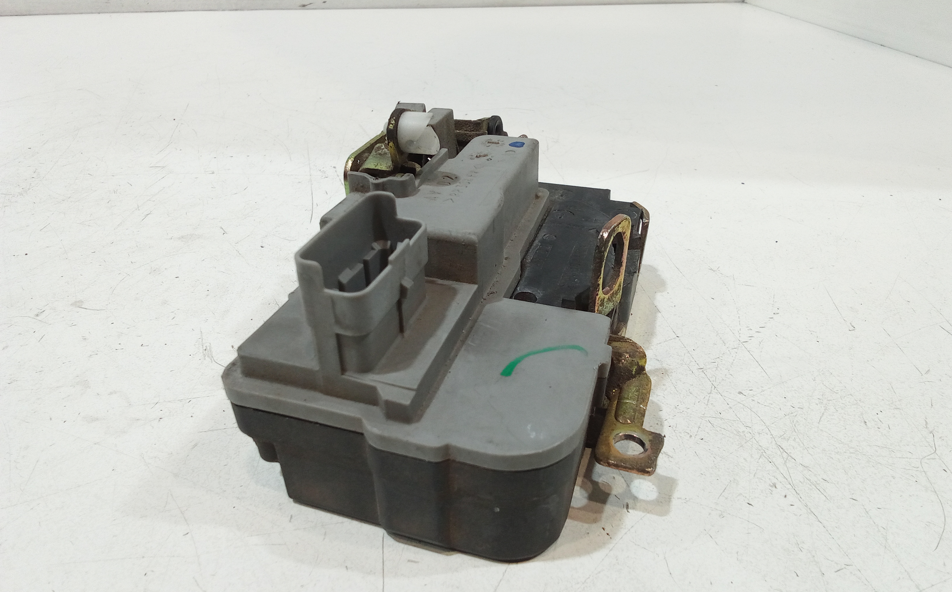 Serratura Anteriore Destra per Peugeot 306 Berlina 3 Serie (1999 - 2001)