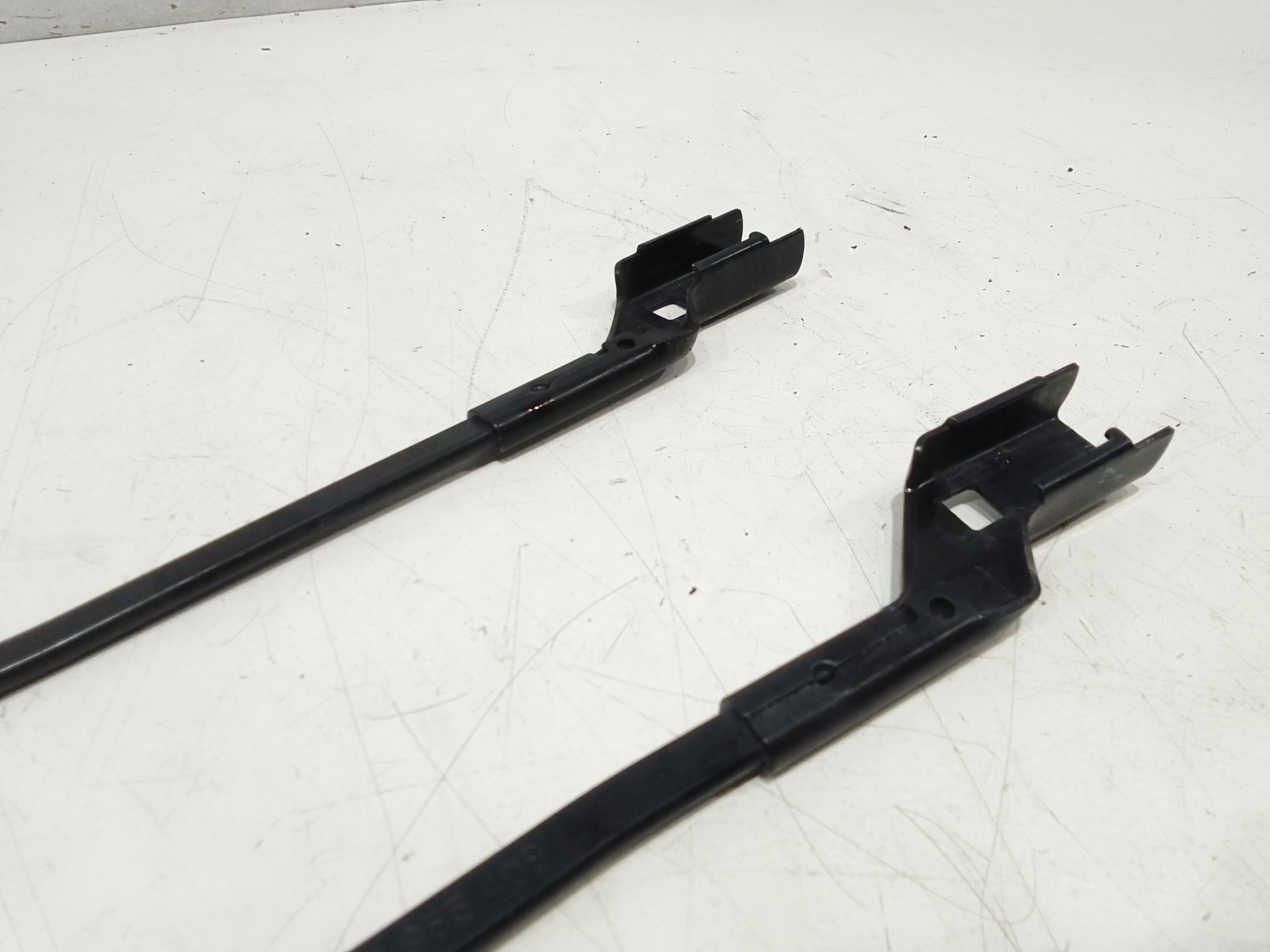 Bracci Tergi ant. per Volkswagen Jetta Serie A5 (2005 - 2010)