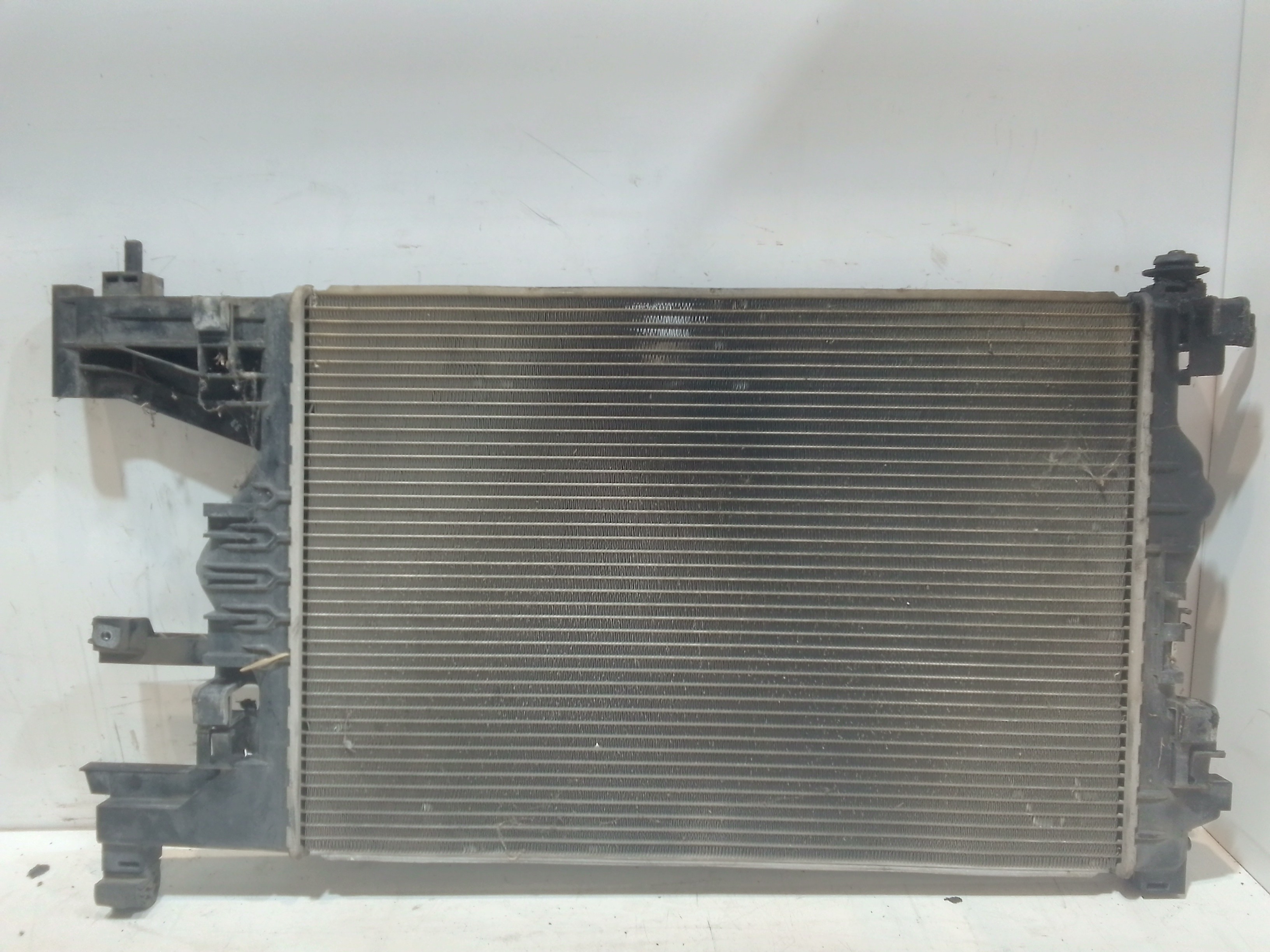 Radiatore acqua per Opel Astra J 2 Serie (2011 - In produzione)