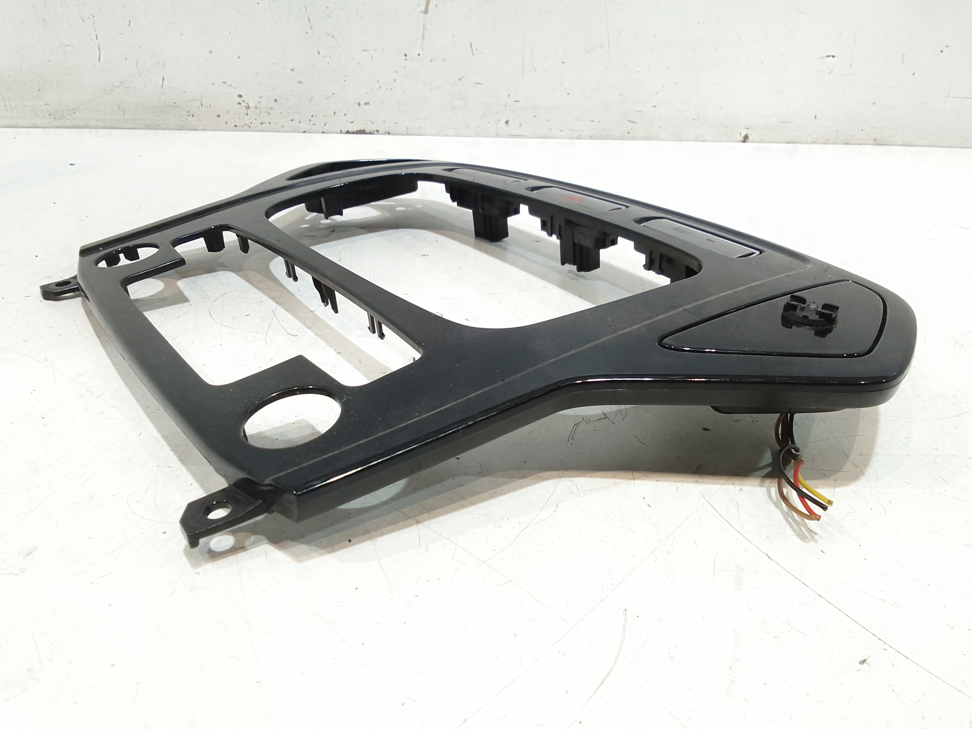 Modanatura Centrale Cruscotto per Ford Mondeo Berlina 6 Serie (2007 - 2010)