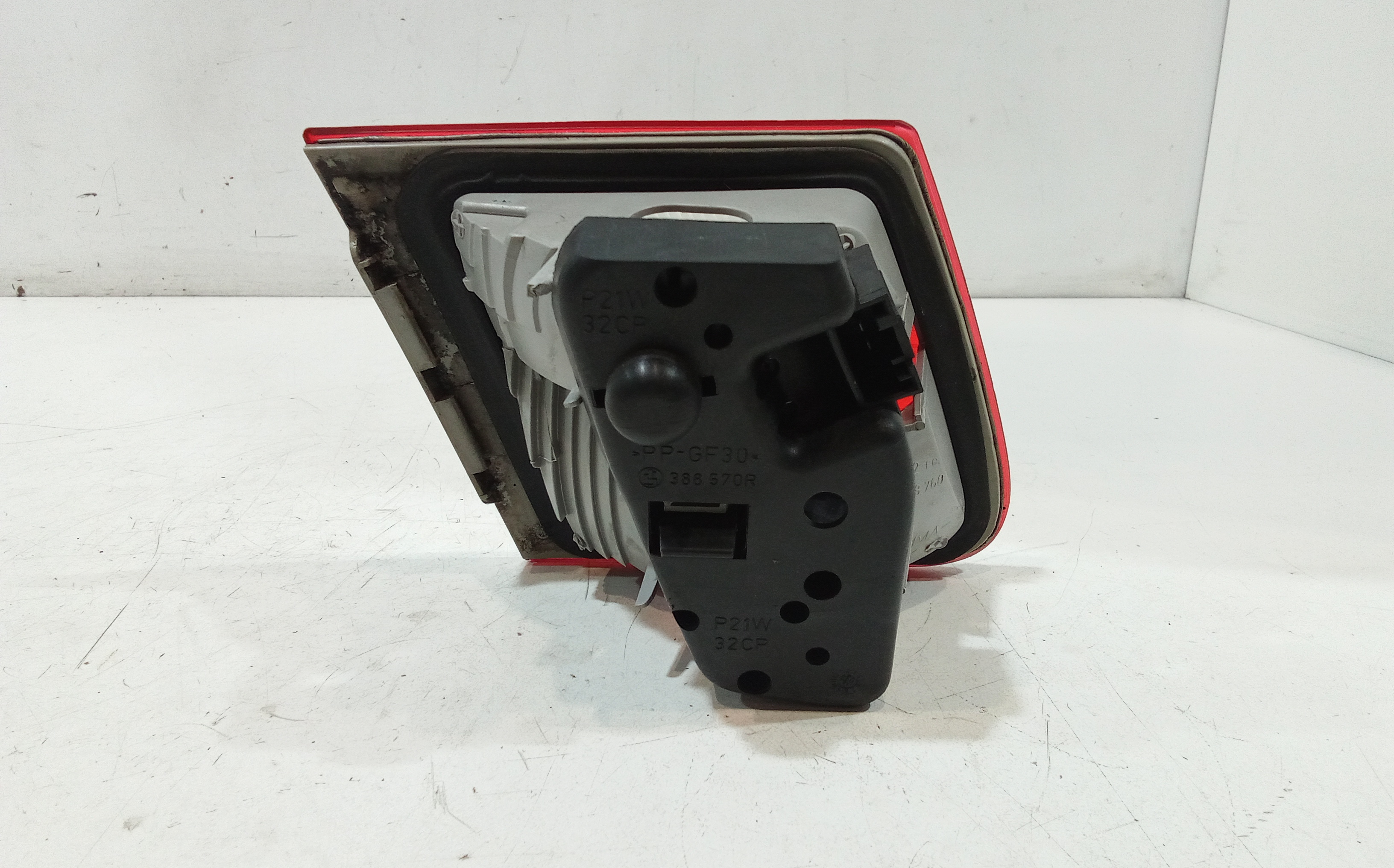 Stop Posteriore Destro Integrato nel Portello per Bmw Serie 3 E46 Touring 2 Serie (2001 - 2005)