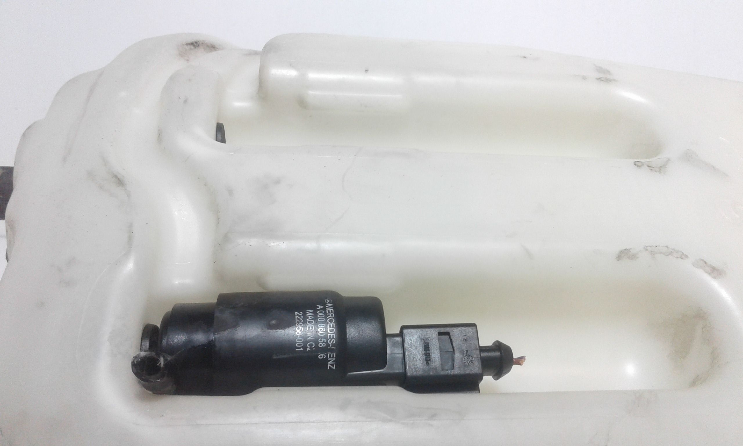 Vaschetta Tergi ant VOLKSWAGEN Crafter Combi (2E) (06>)