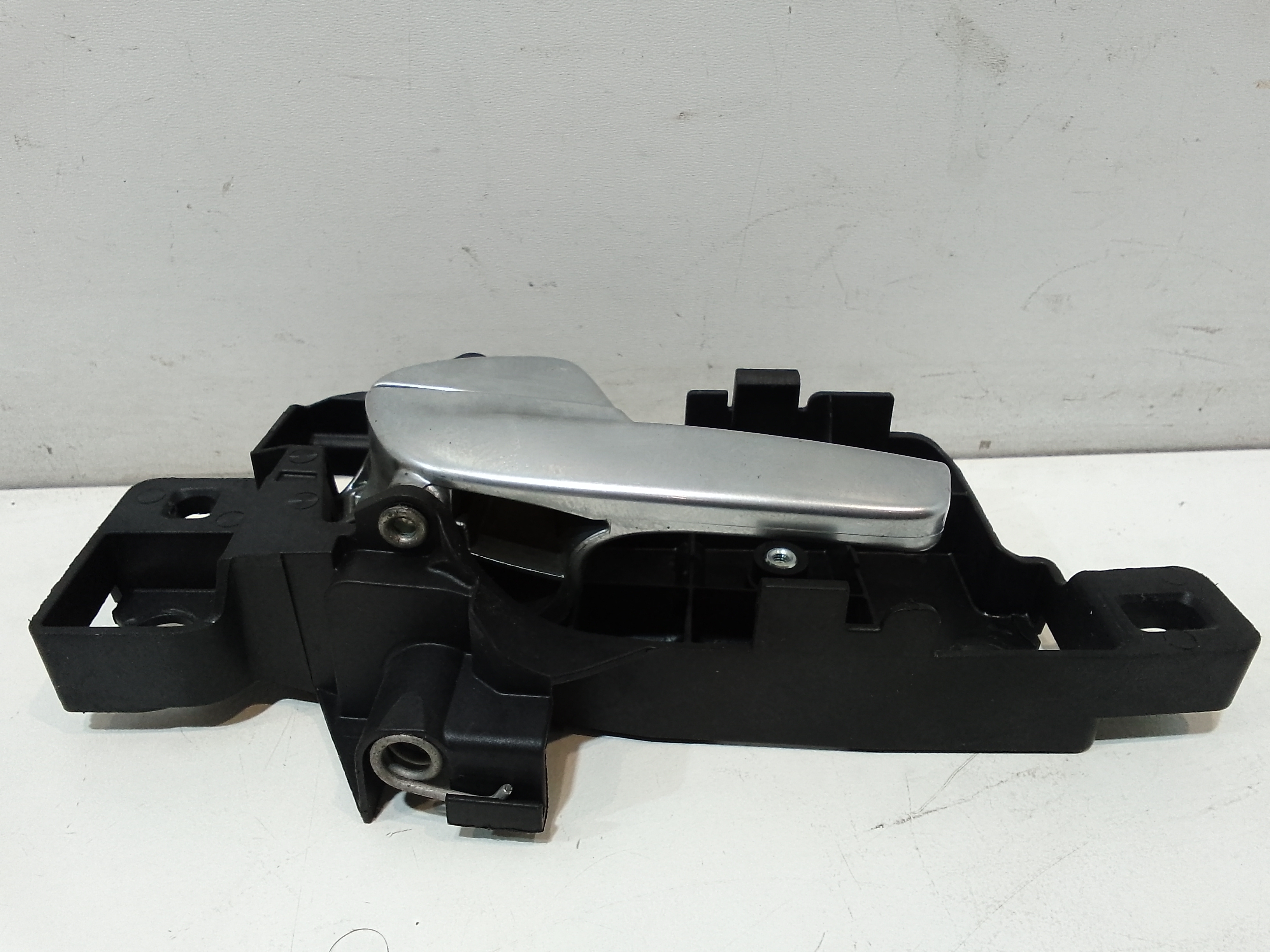 Maniglia interna Posteriore Sinistra per Ford Mondeo Berlina 6 Serie (2007 - 2010)