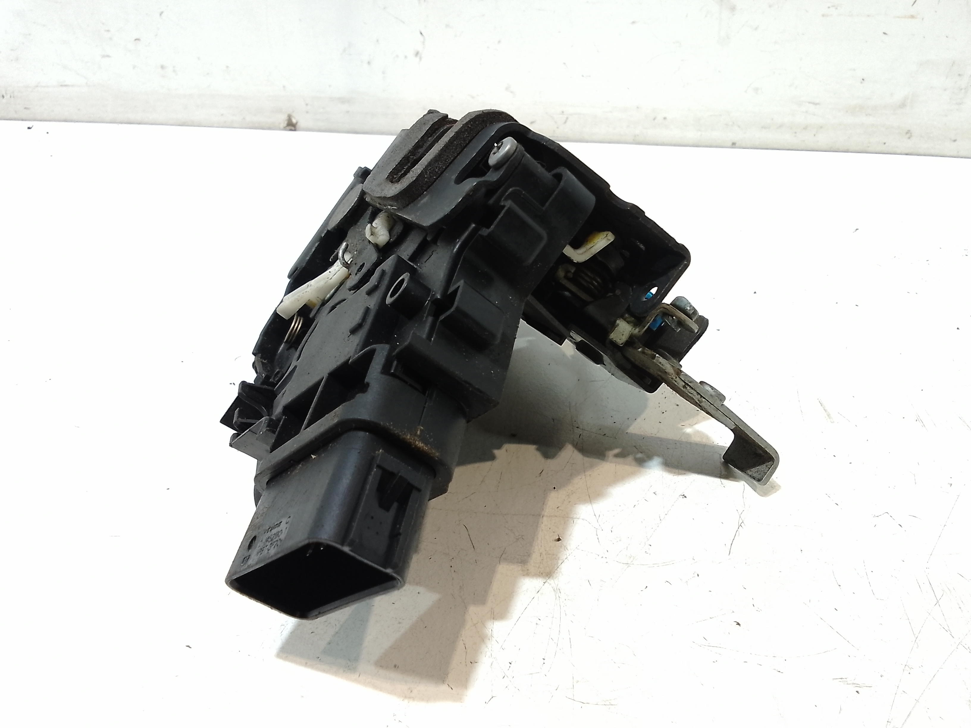 Serratura Anteriore Destra per Ford Mondeo Berlina 6 Serie (2007 - 2010)