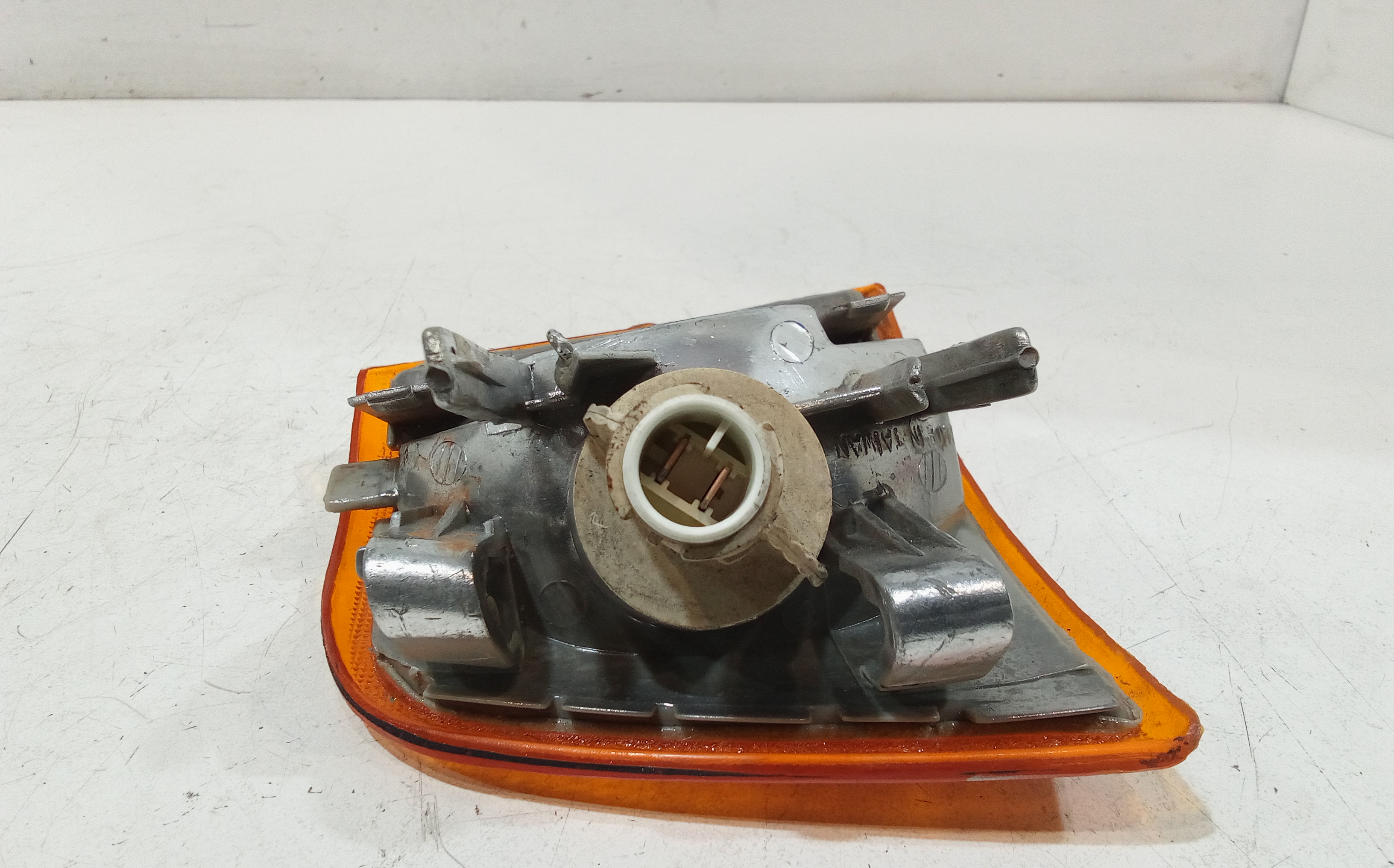 Freccia ant SX per Audi 80 Serie (b3) (86>91) (1986 - 1991)