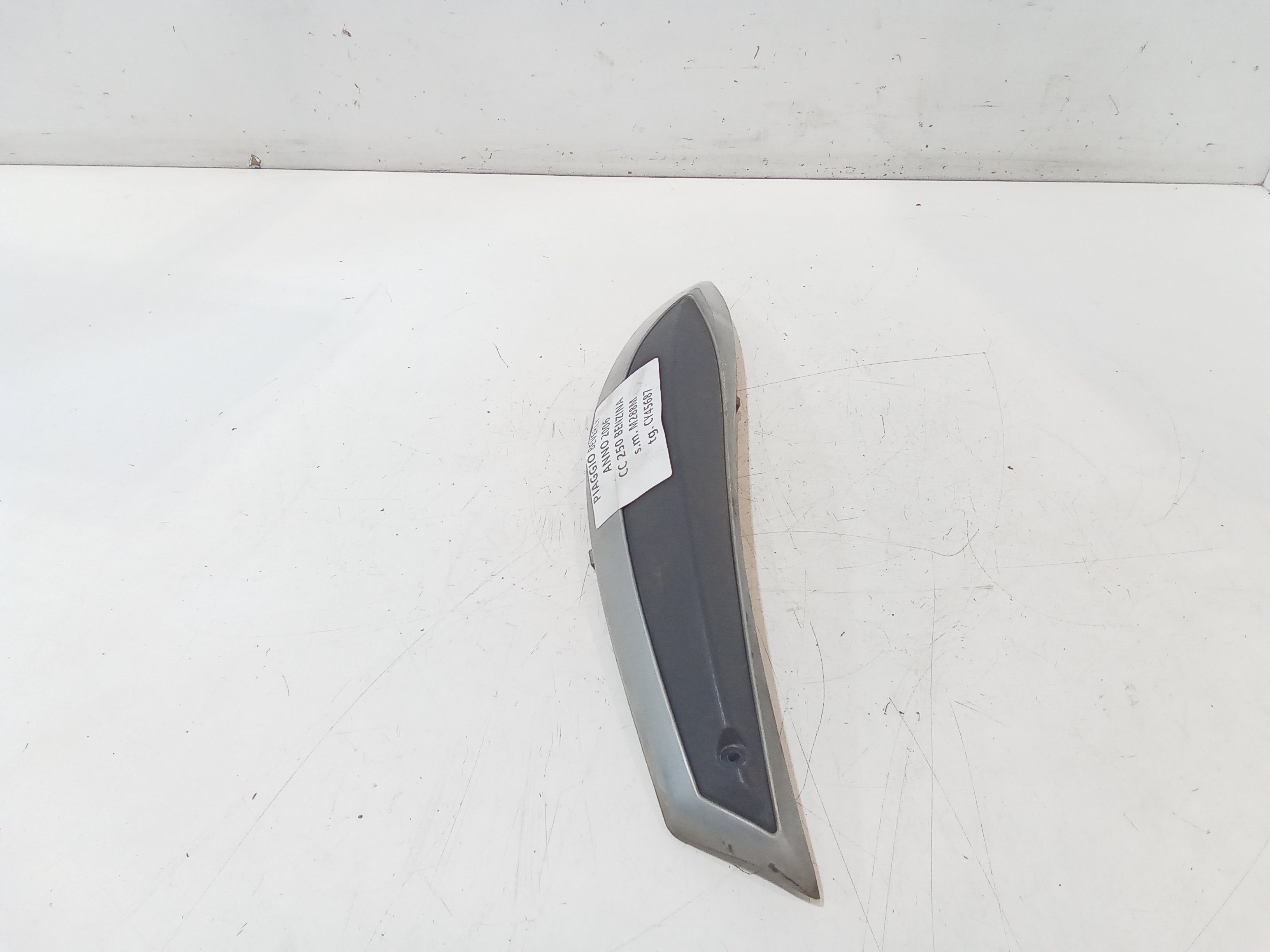 Modanatura Carena Posteriore DX per Piaggio Beverly 250cc Ie (2004 - In produzione)