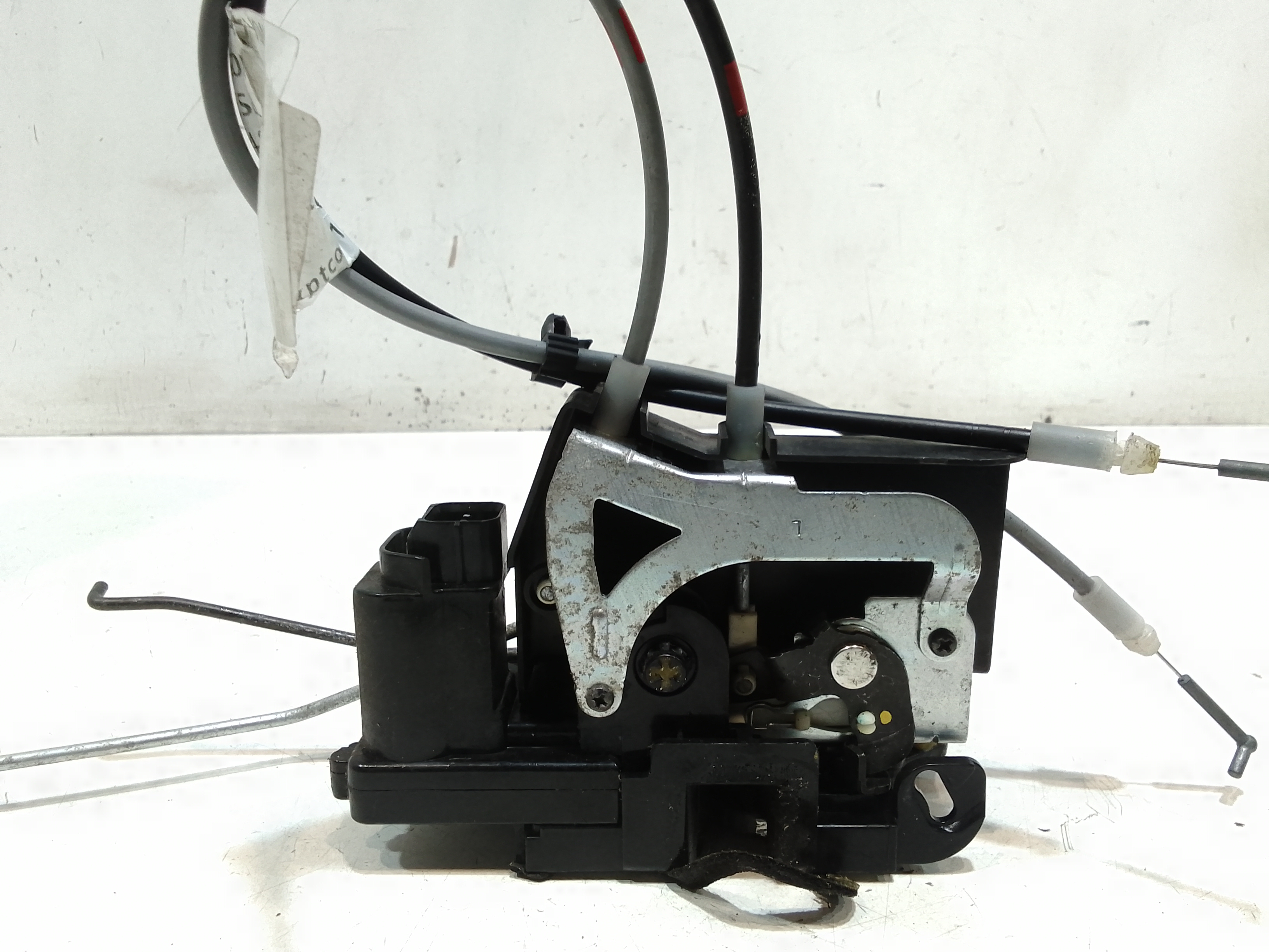 Serratura Anteriore Sinistra per Ssangyong Actyon 1 Serie (2006 - In produzione)