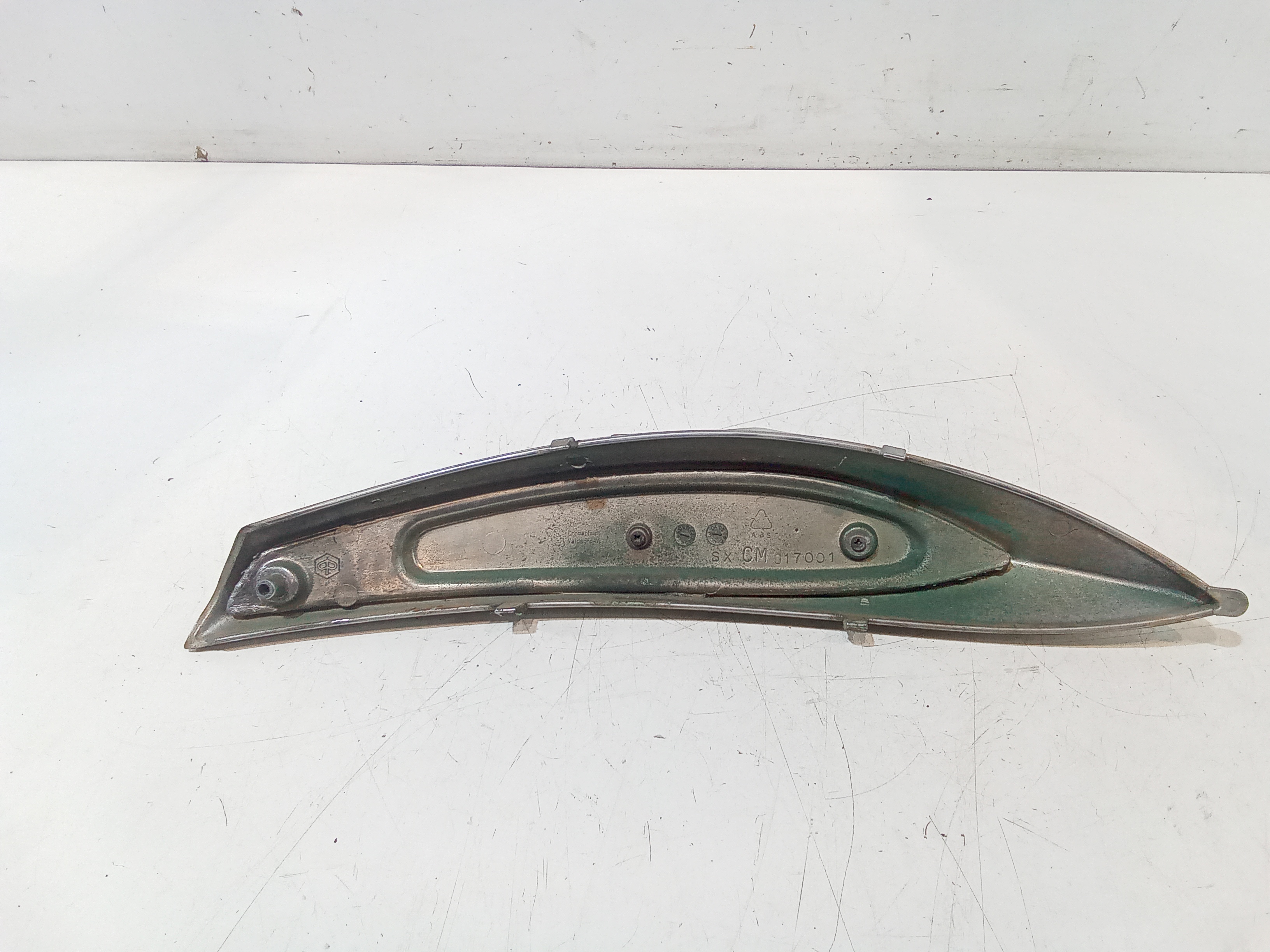 Modanatura Carena Posteriore SX per Piaggio Beverly 250cc Ie (2004 - In produzione)