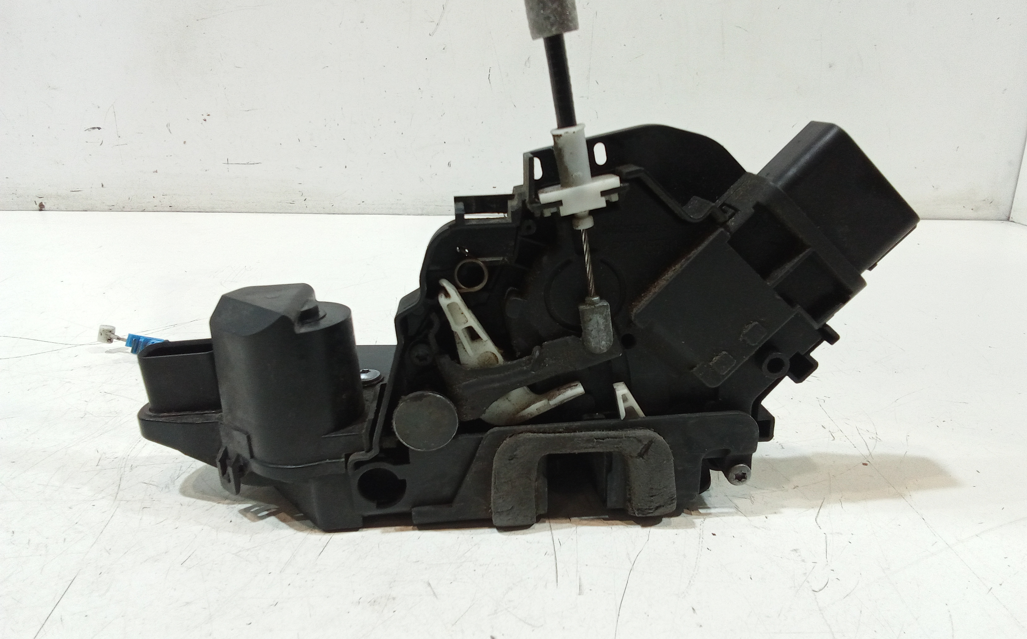 Serratura Anteriore Sinistra per Ford Mondeo Berlina 6 Serie (2007 - 2010)