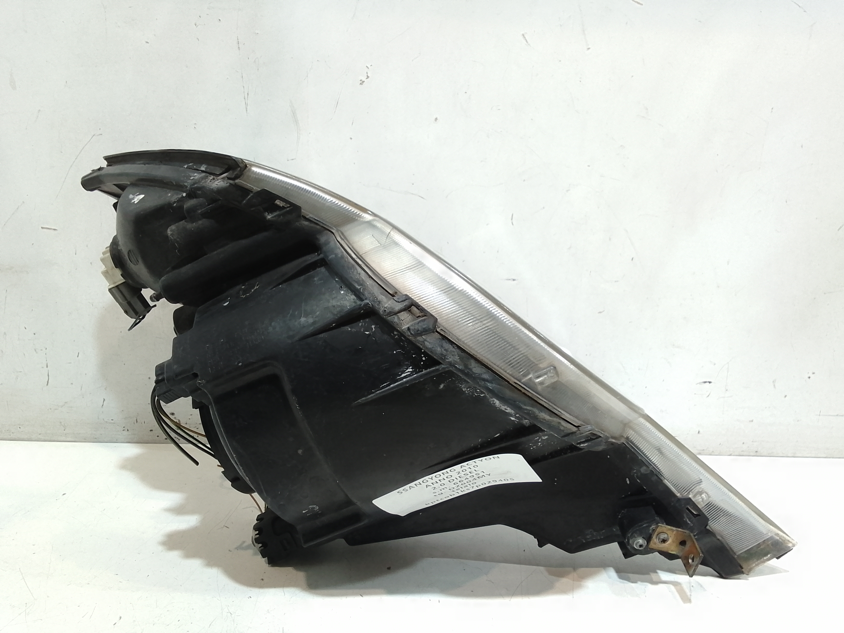 Faro anteriore Destro Passeggero per Ssangyong Actyon 1 Serie (2006 - In produzione)