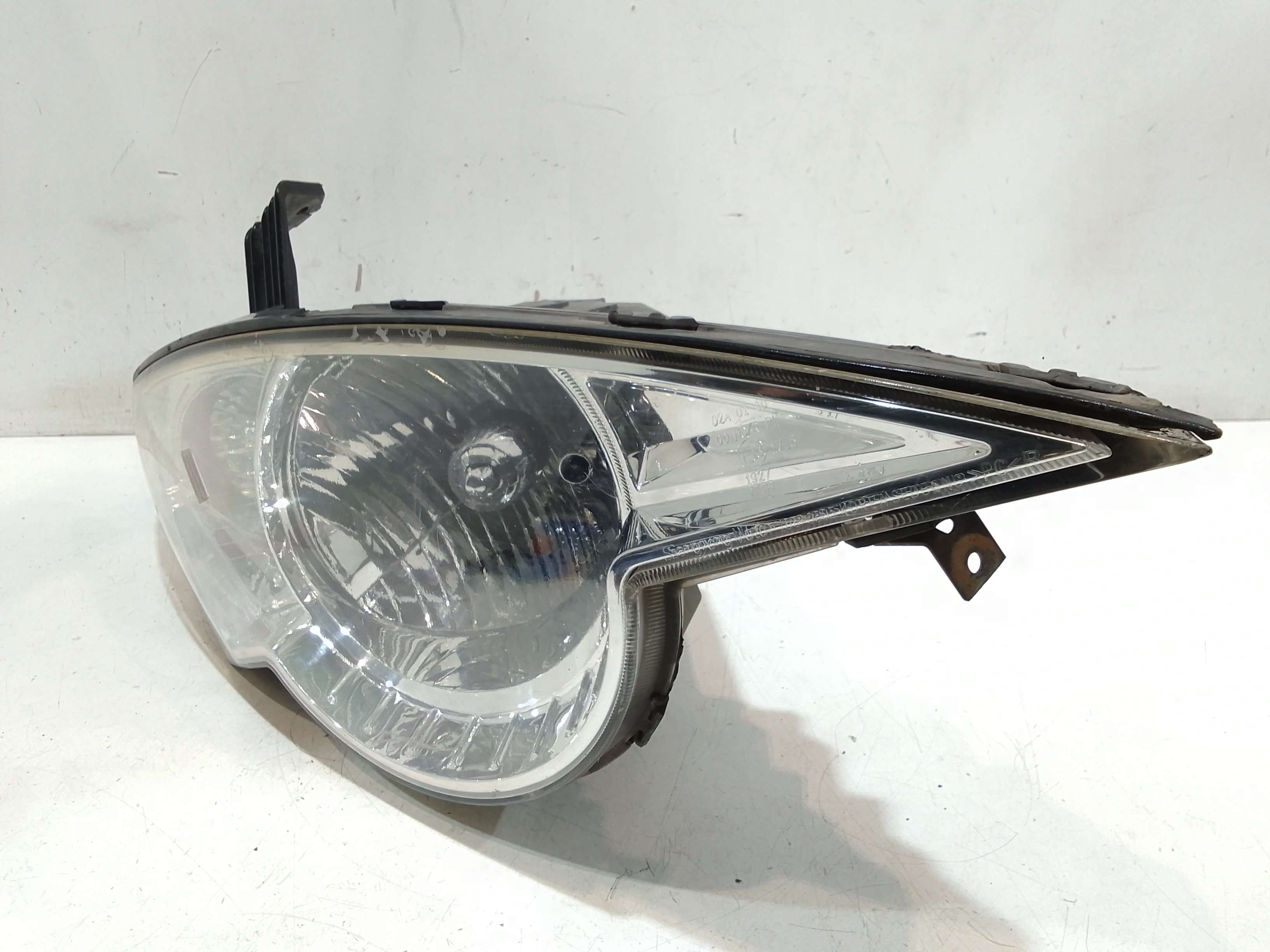 Faro anteriore Destro Passeggero per Ssangyong Actyon 1 Serie (2006 - In produzione)