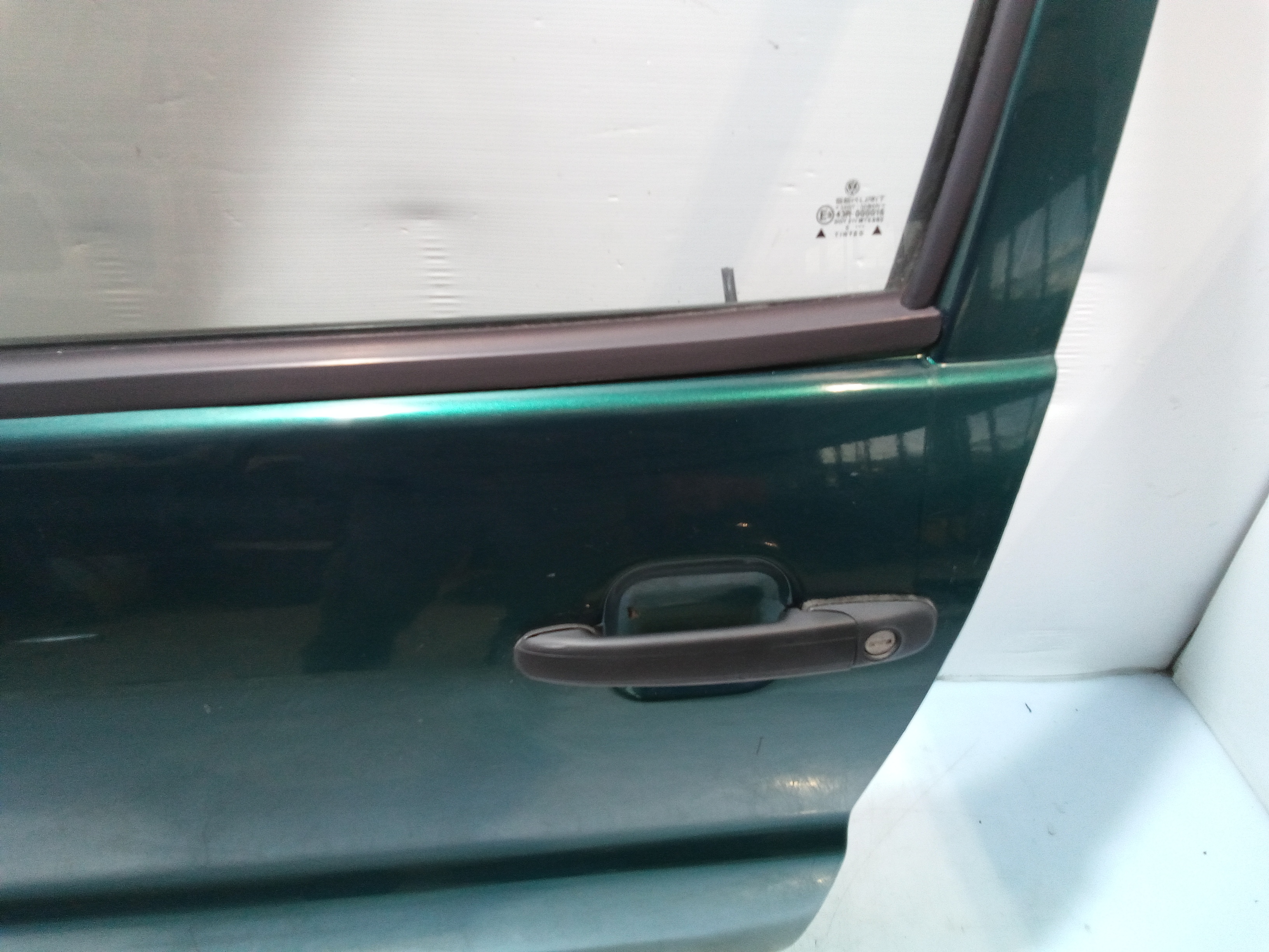 Portiera Anteriore Sinistra per Volkswagen Polo 3 Serie (1994 - 2001)