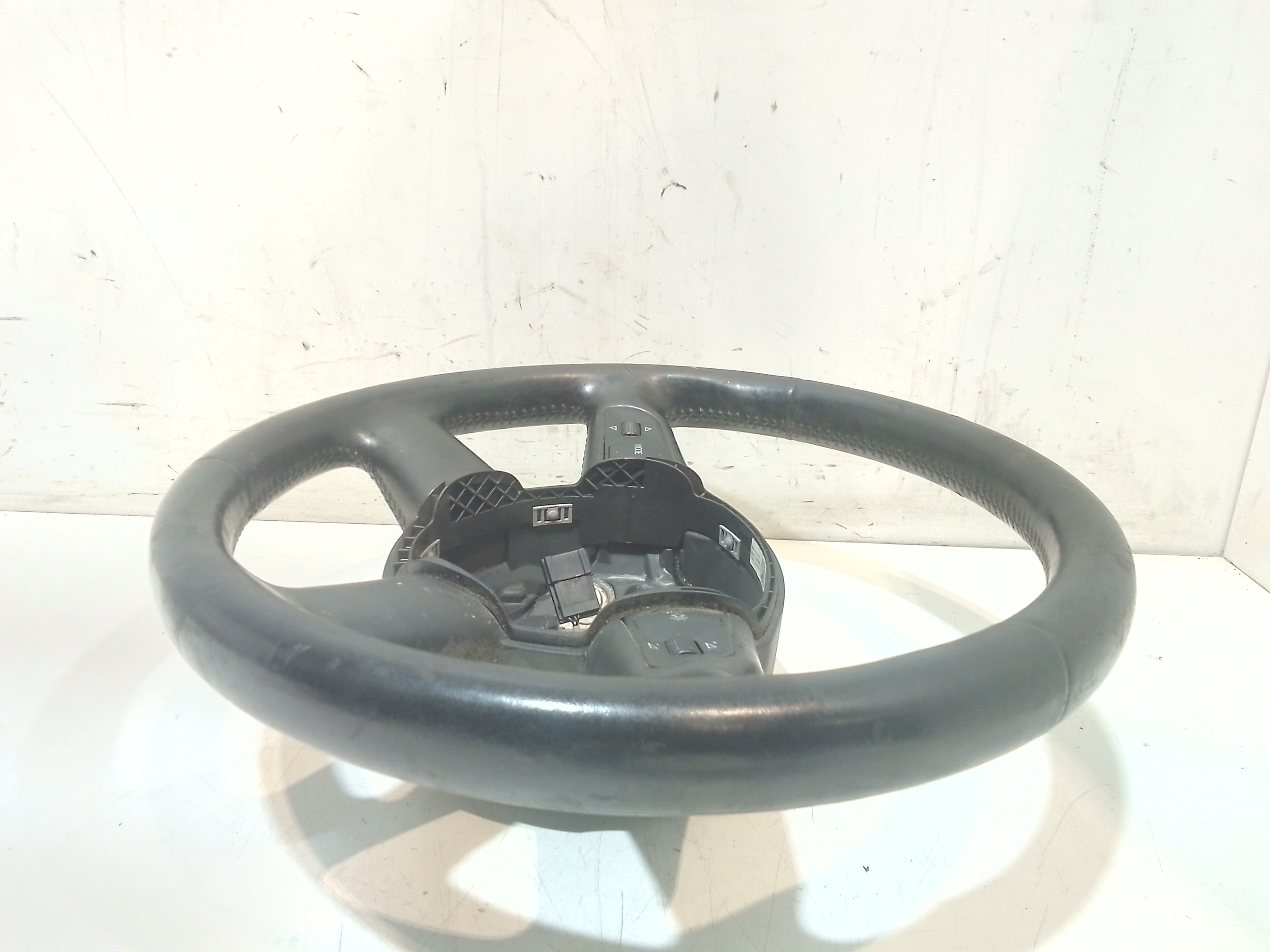 Volante per Audi A6 Avant Serie C6 (4f5) (04>12) (2004 - 2012)