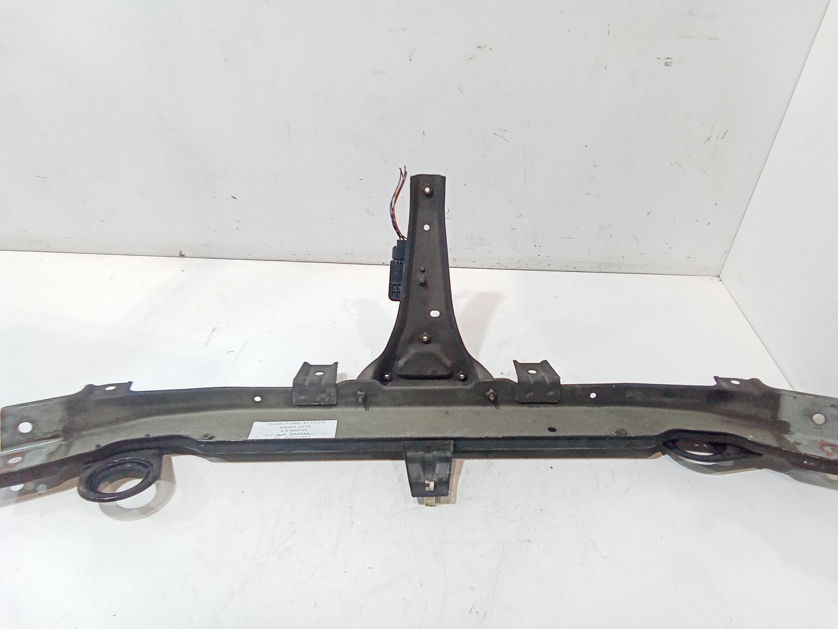 Rivestimento batticofano anteriore per Ssangyong Actyon 1 Serie (2006 - In produzione)