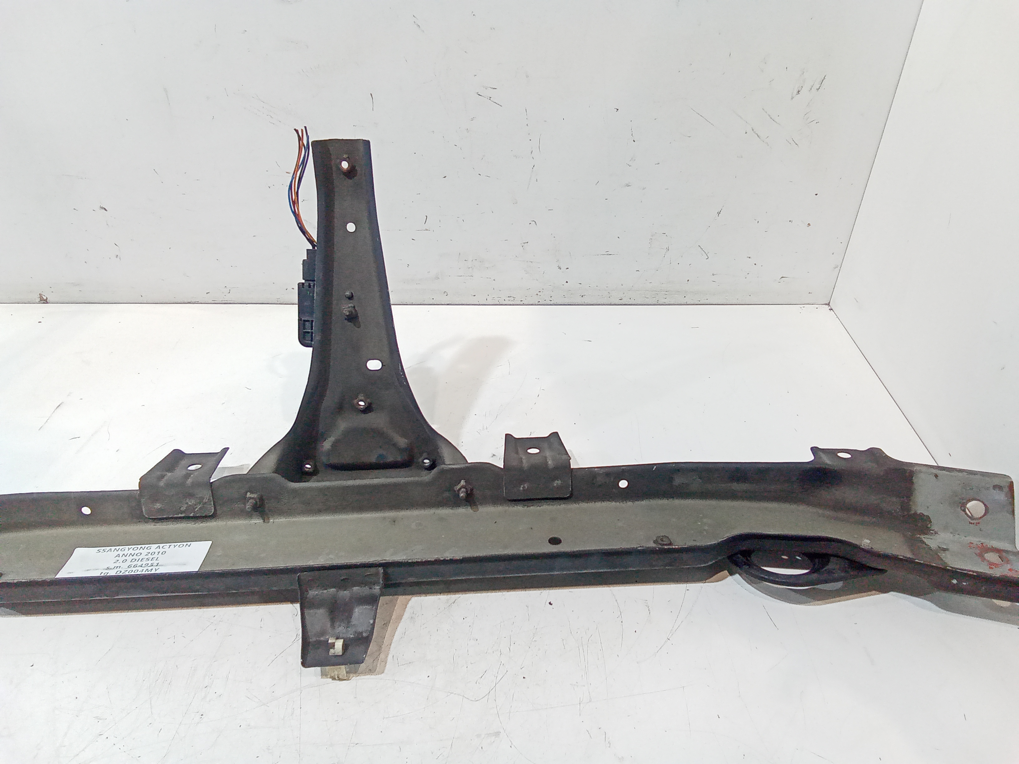 Rivestimento batticofano anteriore per Ssangyong Actyon 1 Serie (2006 - In produzione)