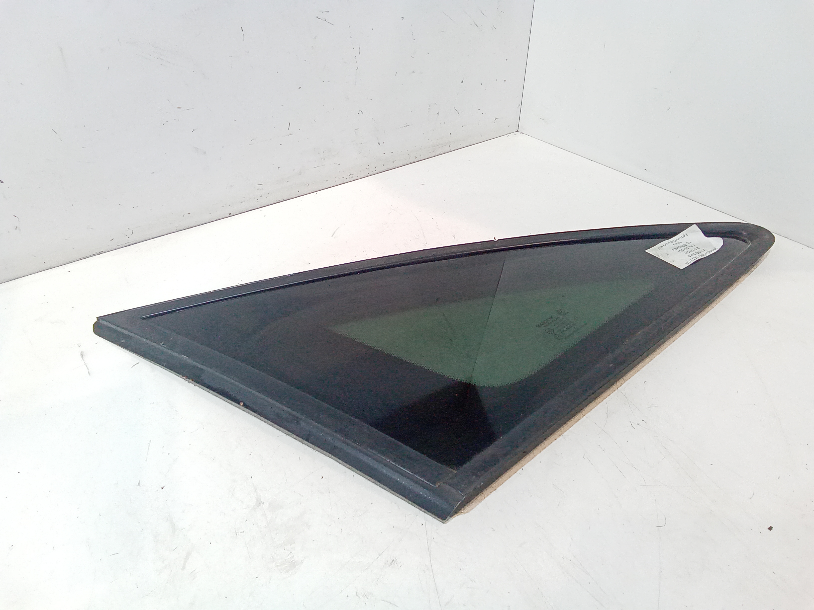 Vetro fisso posteriore SX guida per Ssangyong Actyon 1 Serie (2006 - In produzione)