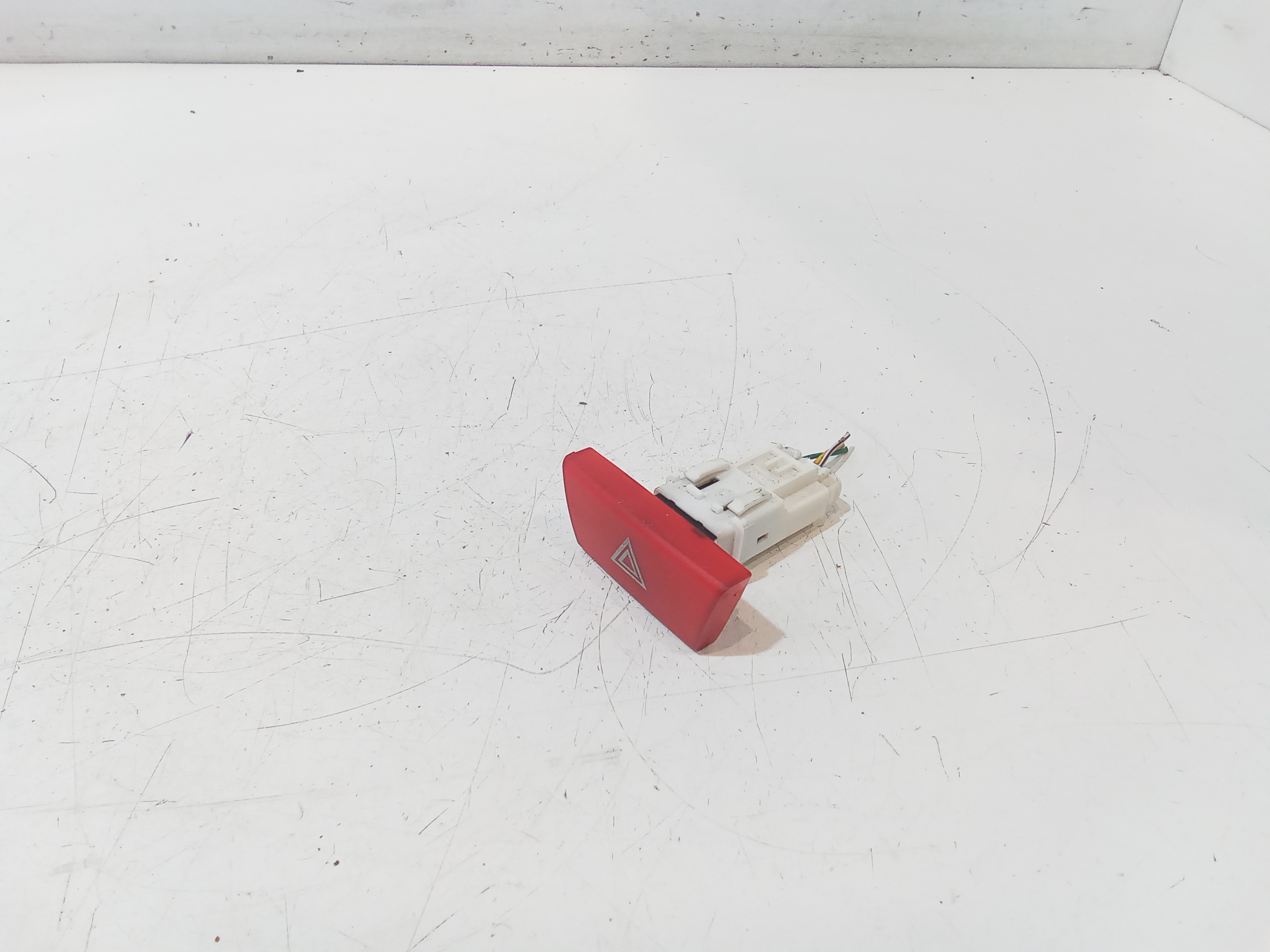 Pulsante luci di emergenza per Peugeot 107 1 Serie (2005 - In produzione)