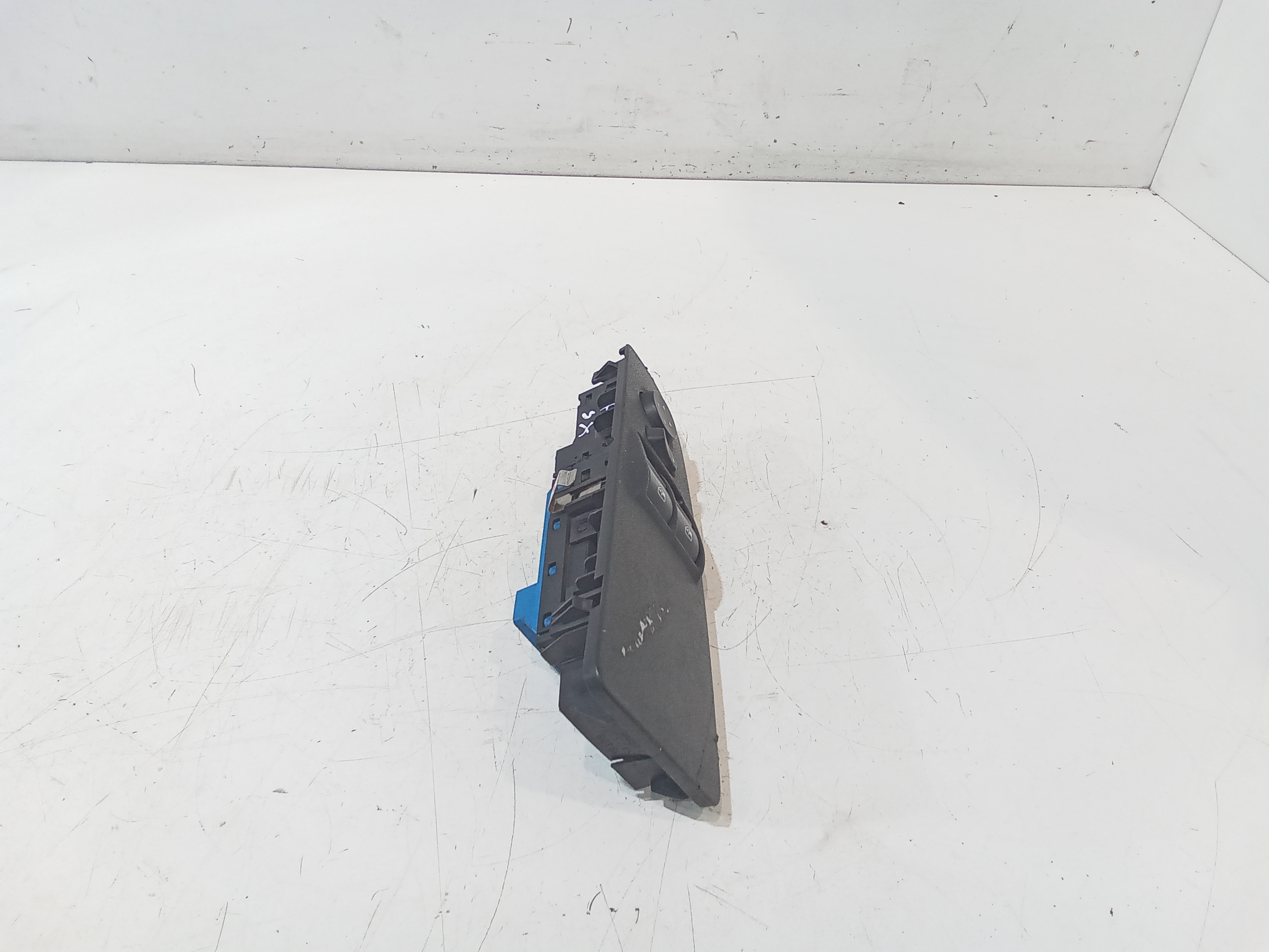 Pulsantiera anteriore sinistra Guida per Fiat Grande Punto 1 Serie (2005 - 2008)