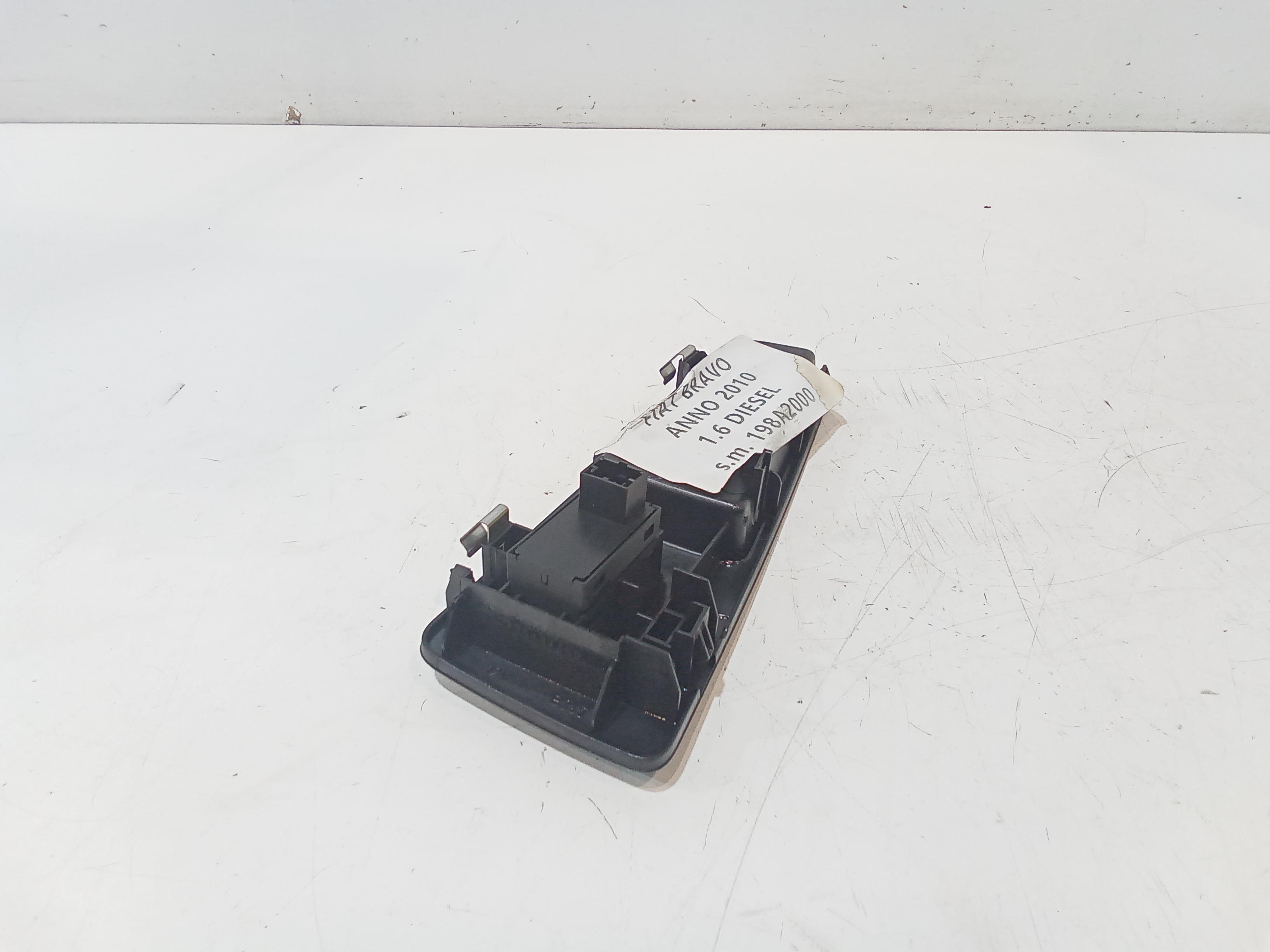 Pulsantiera Anteriore Destra Passeggero per Fiat Bravo 2 Serie (2007 - 2010)