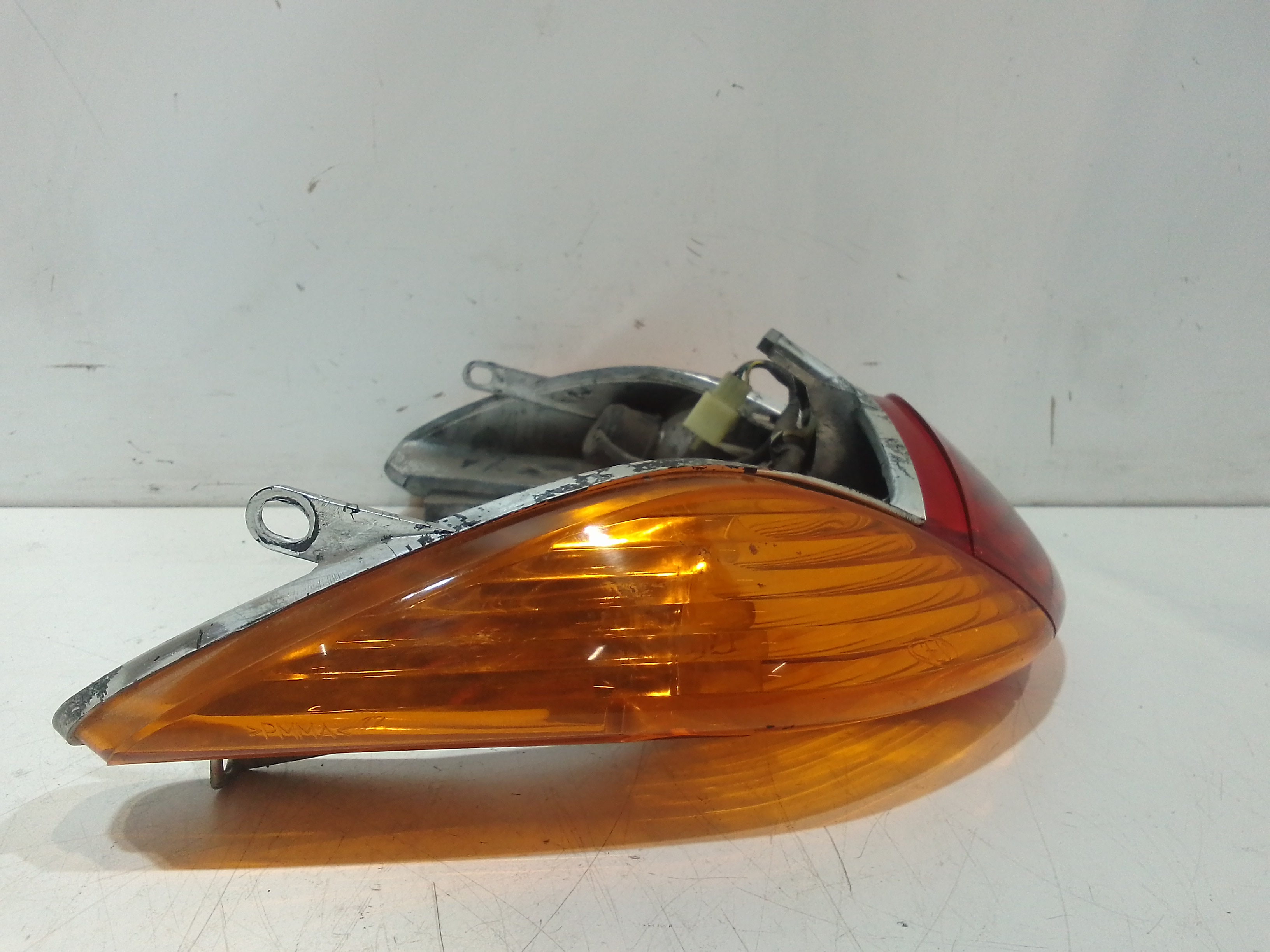 Fanale stop posteriore per Honda @ 125cc (00>06) (2000 - 2006)