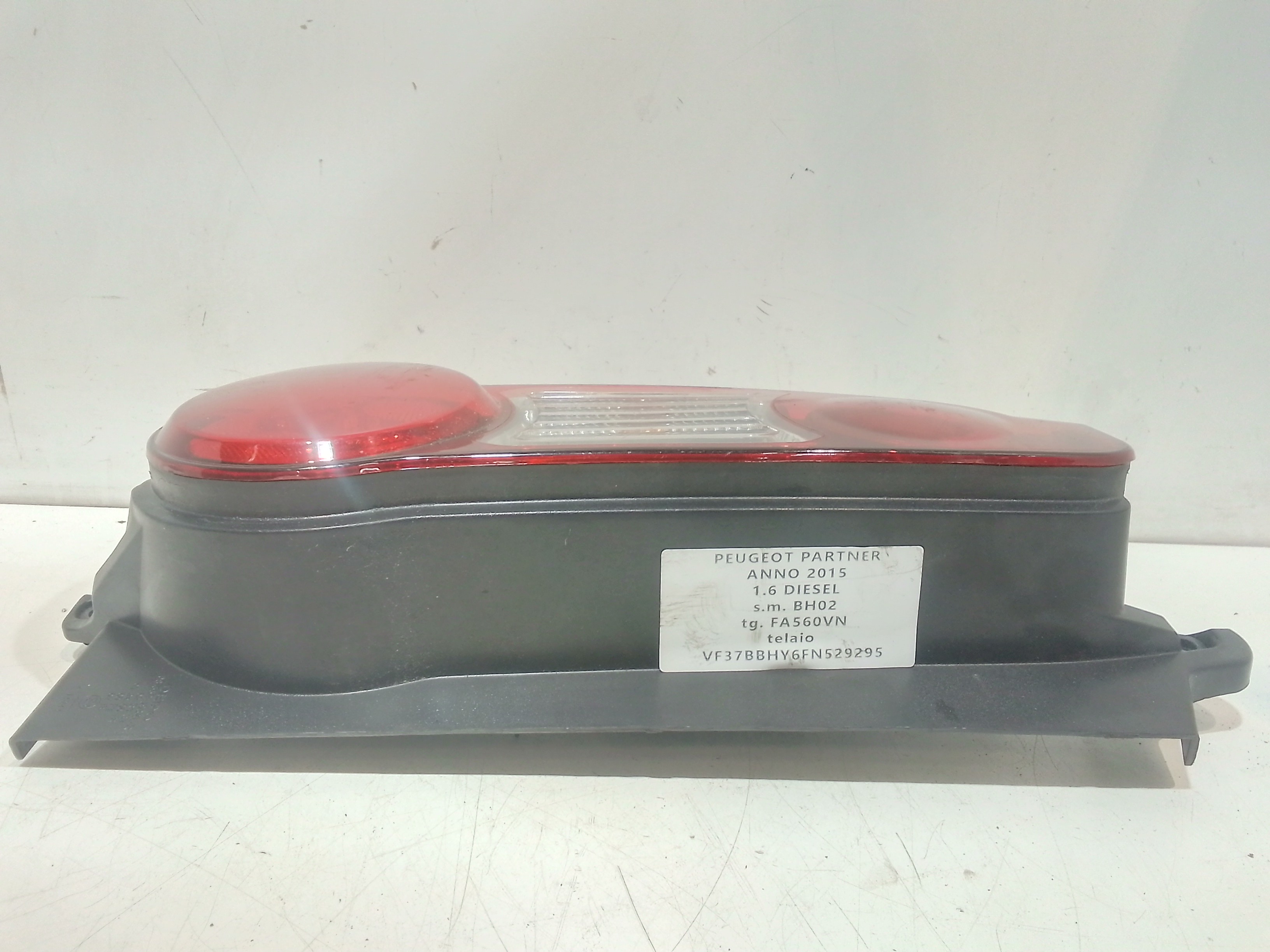 Stop fanale Posteriore sinistro lato Guida per Peugeot Partner 3 Serie (2008 - In produzione)