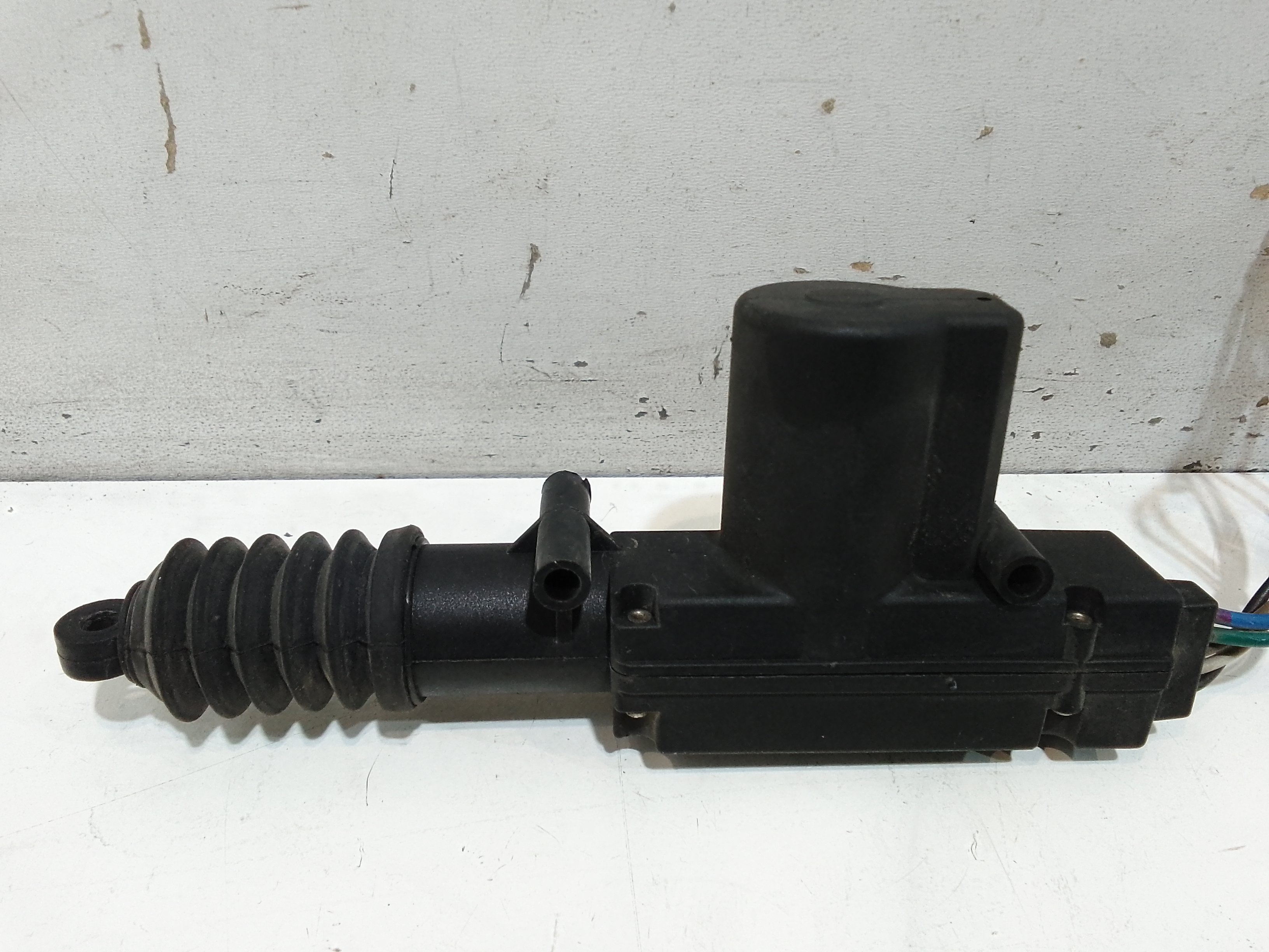 Attuatore serratura anteriore destro per Piaggio Porter Serie (2011 - In produzione)