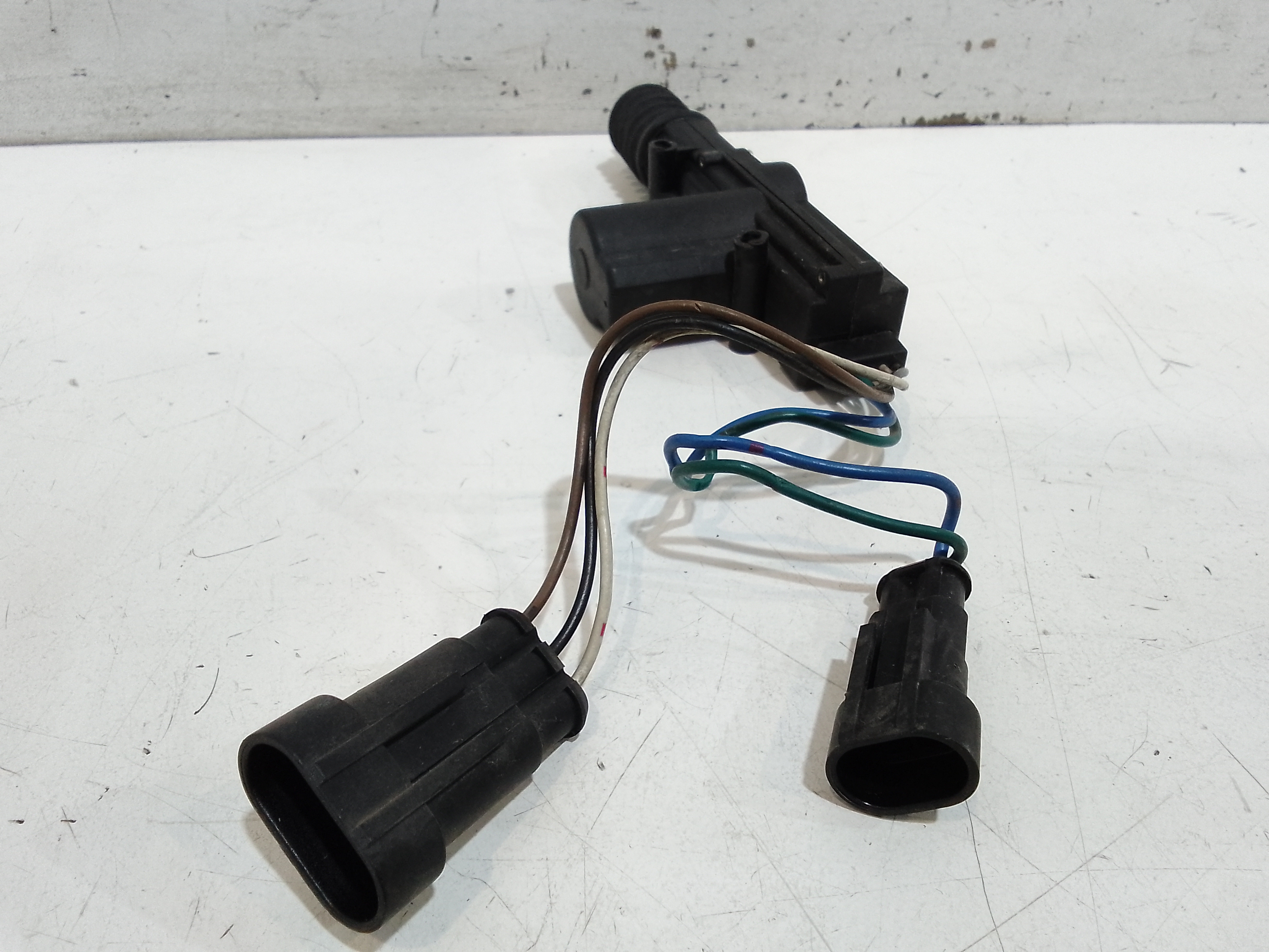 Attuatore serratura anteriore destro per Piaggio Porter Serie (2011 - In produzione)