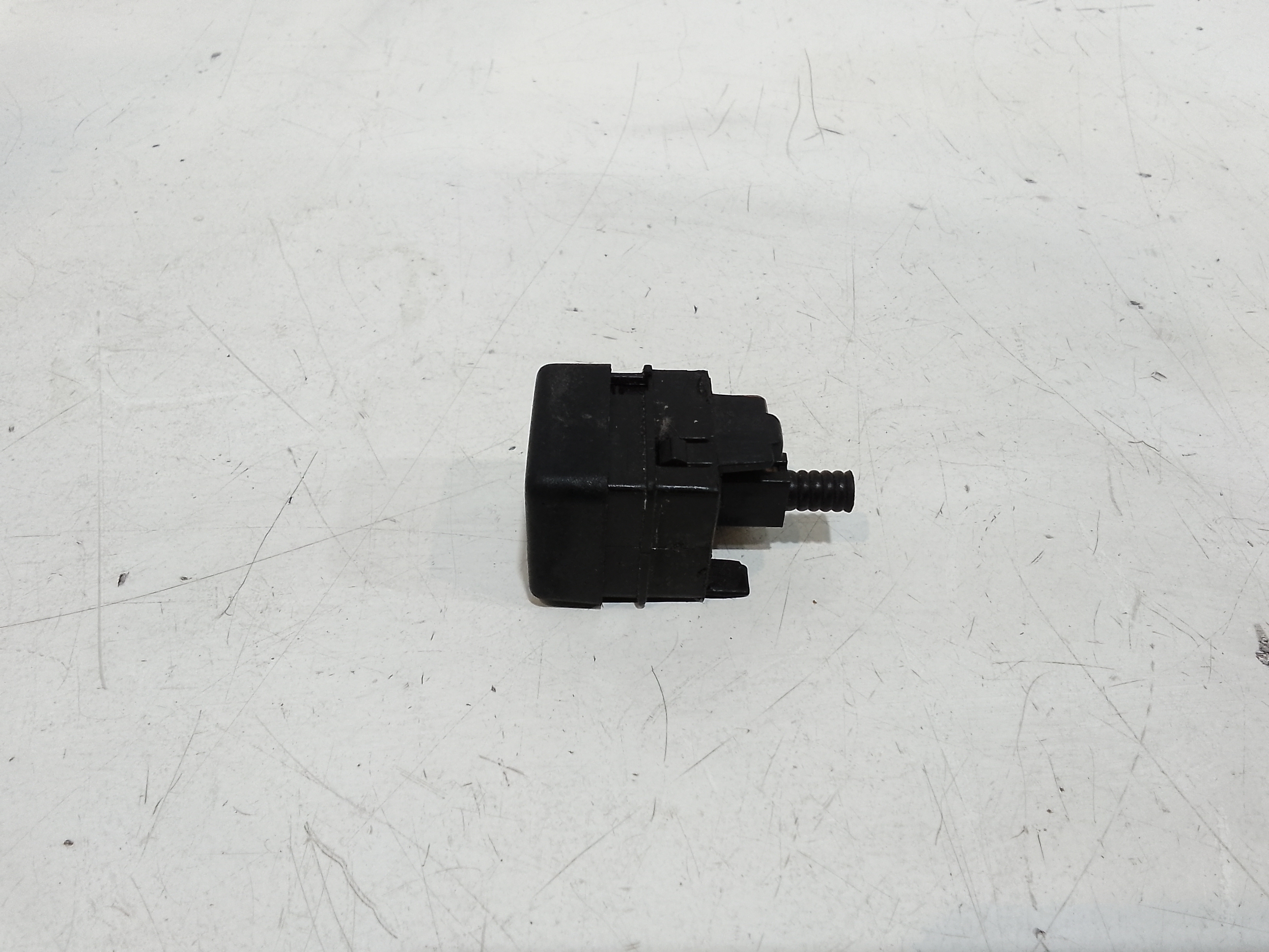 Pulsante Tergilunotto posteriore per Piaggio Porter Serie (2011 - In produzione)