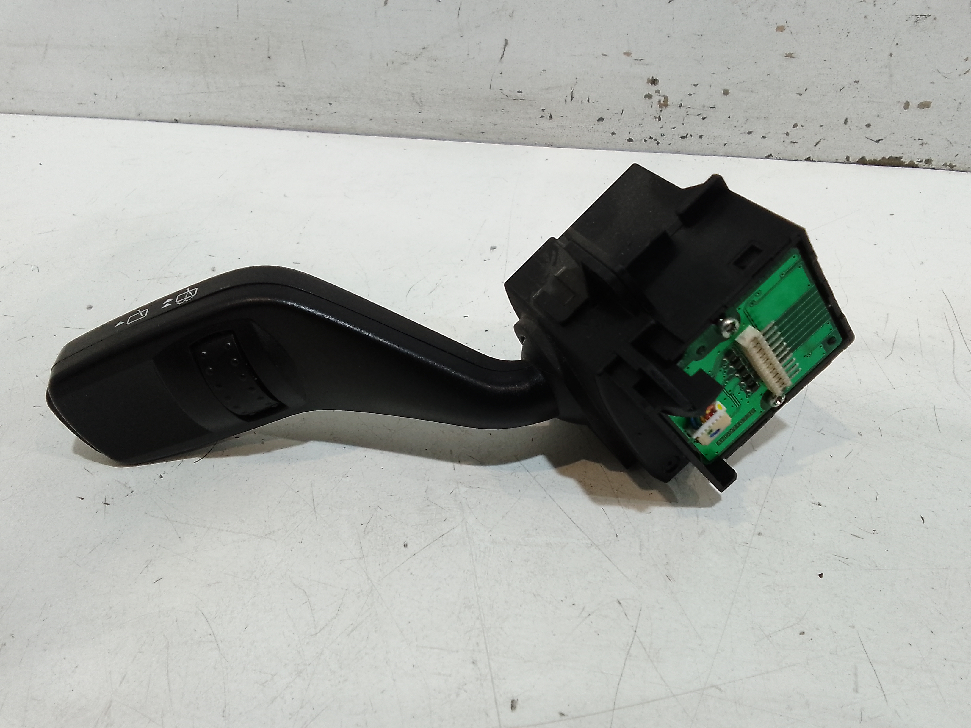 Devioluci destro per Ford Mondeo S. Wagon 6 Serie (2007 - 2014)