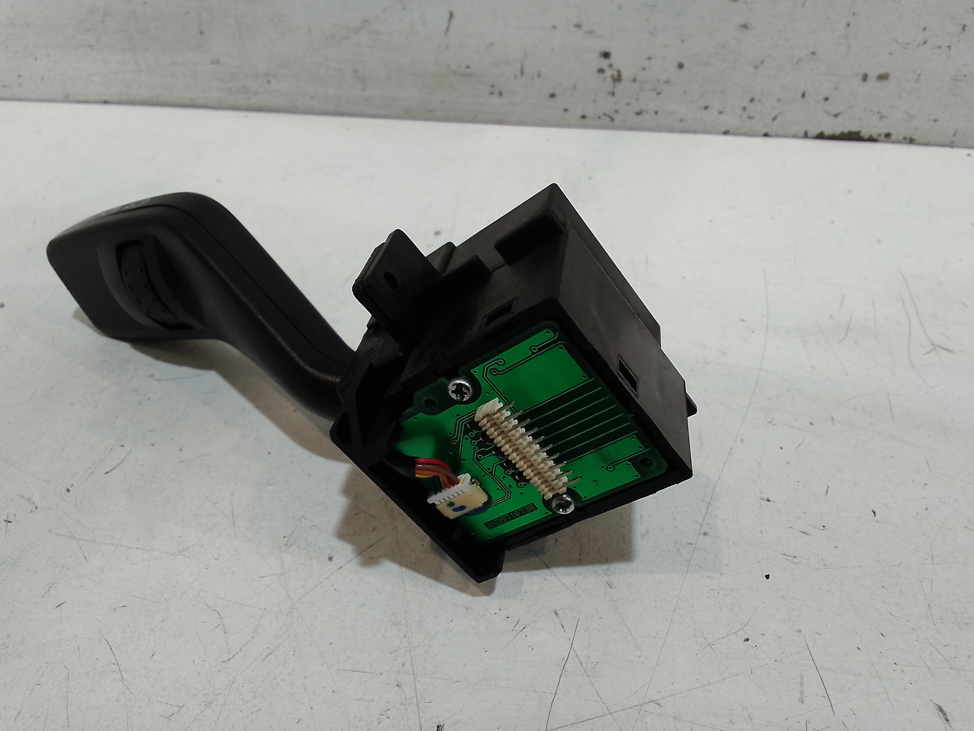 Devioluci destro per Ford Mondeo S. Wagon 6 Serie (2007 - 2014)