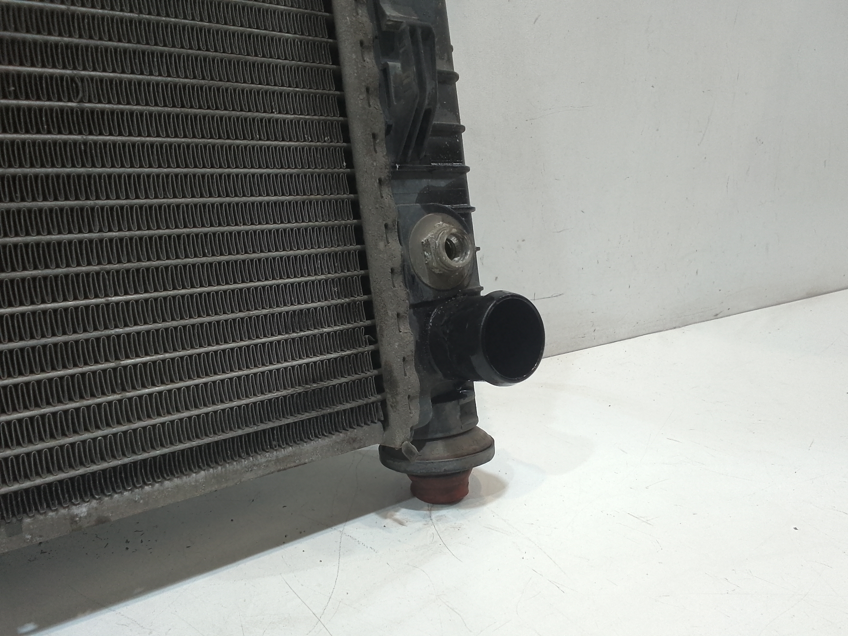 Radiatore acqua per Mercedes Classe B W245 1 Serie (2005 - 2011)