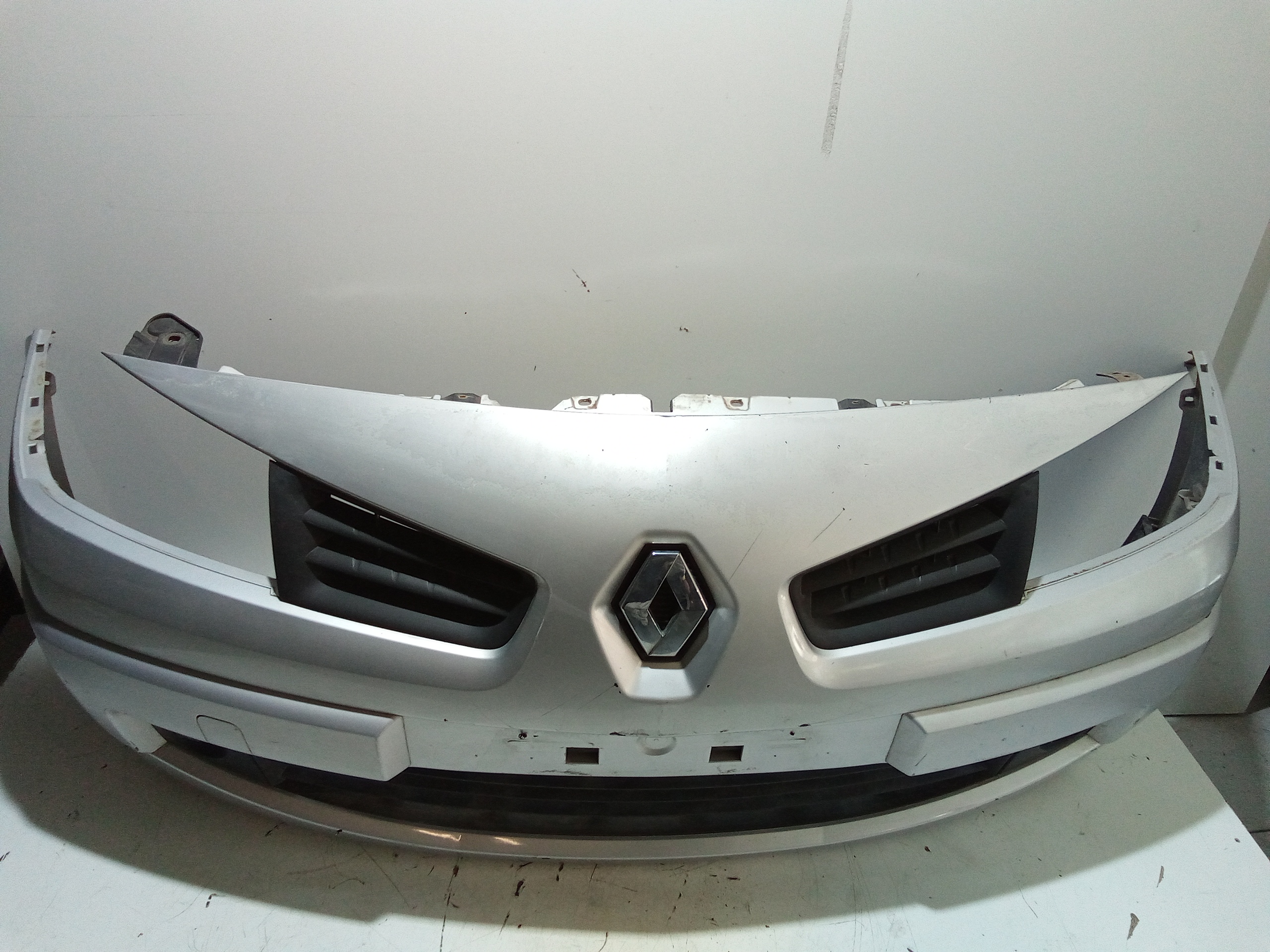 Paraurti Anteriore Completo per Renault Megane S. Wagon Serie (02>06) (2002 - 2006)