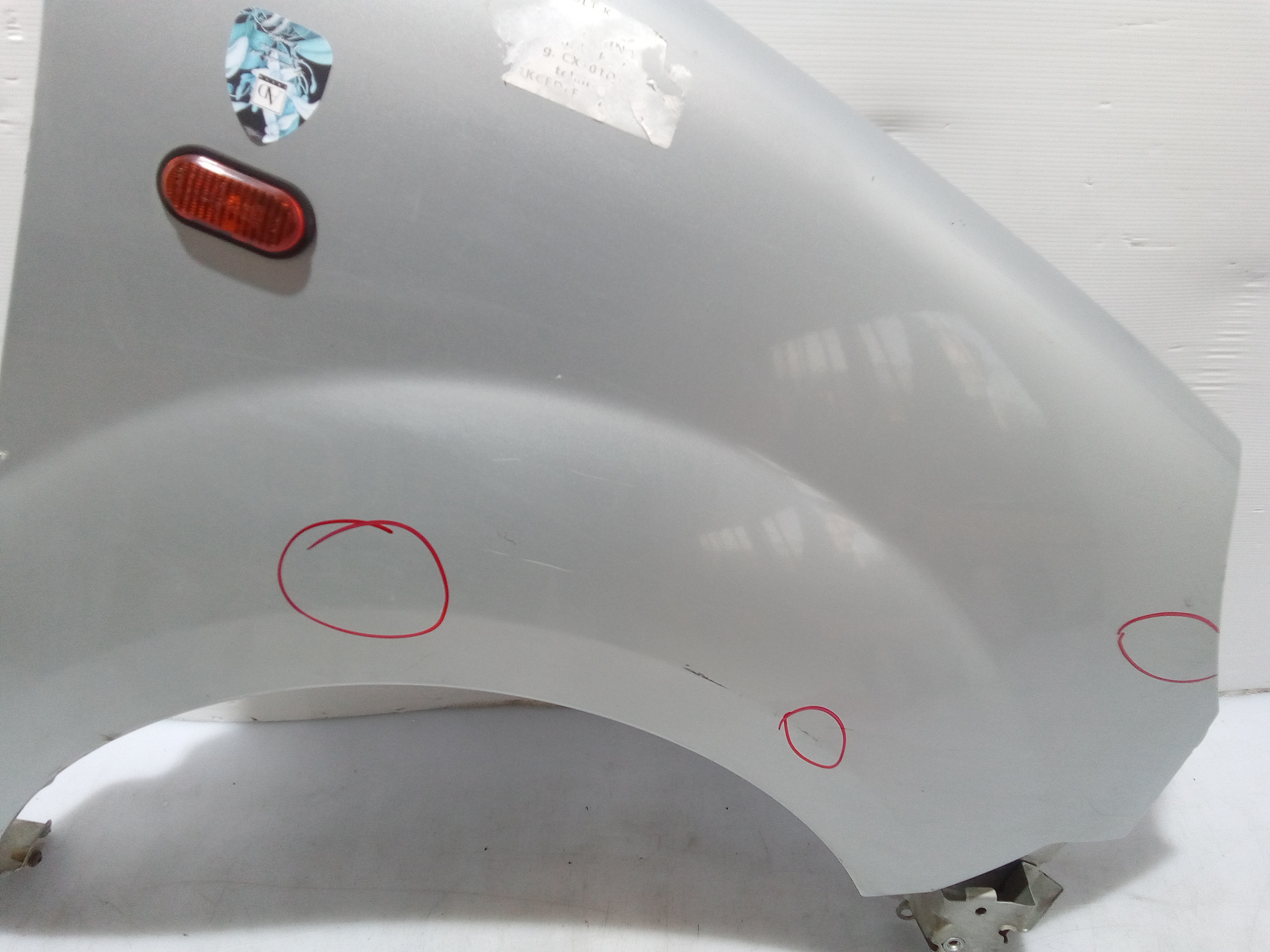 Parafango Anteriore Destro per Renault Kangoo 3 Serie (2003 - 2007)