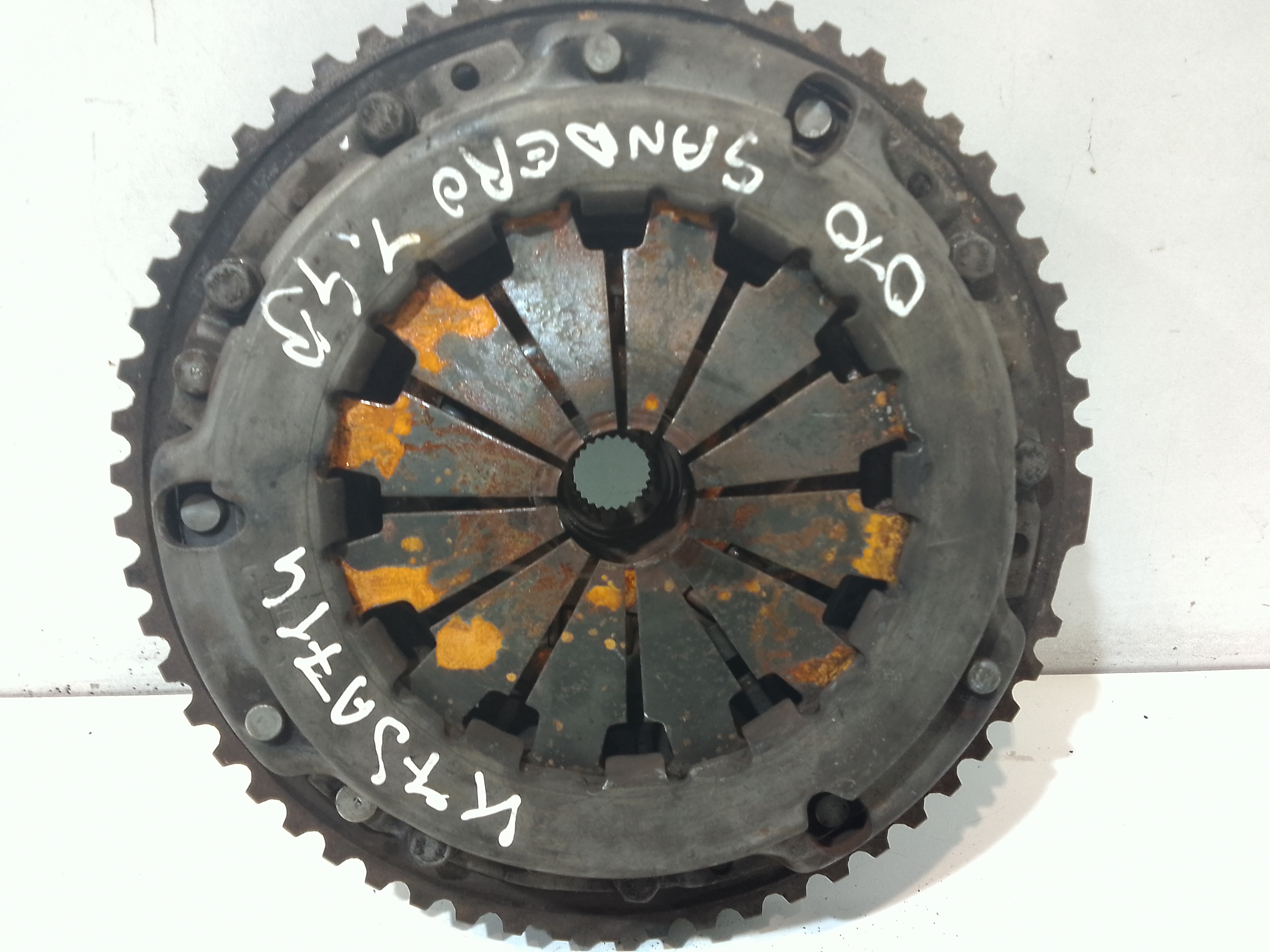 Kit Frizione e Volano per Dacia Sandero 1 Serie (2008 - 2012)