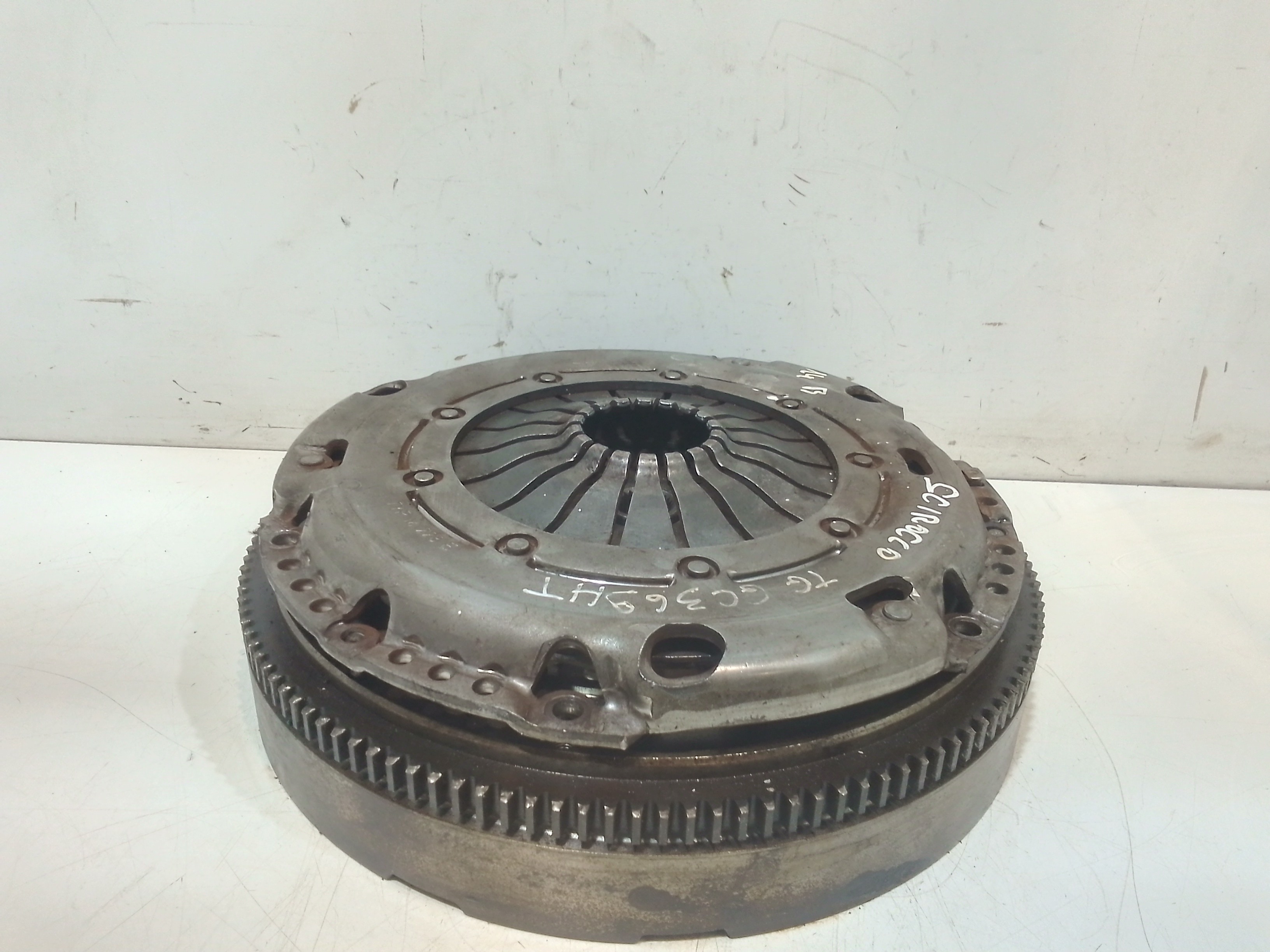 Kit Frizione e Volano per Volkswagen Scirocco Serie (137) (08>14) (2008 - 2014)