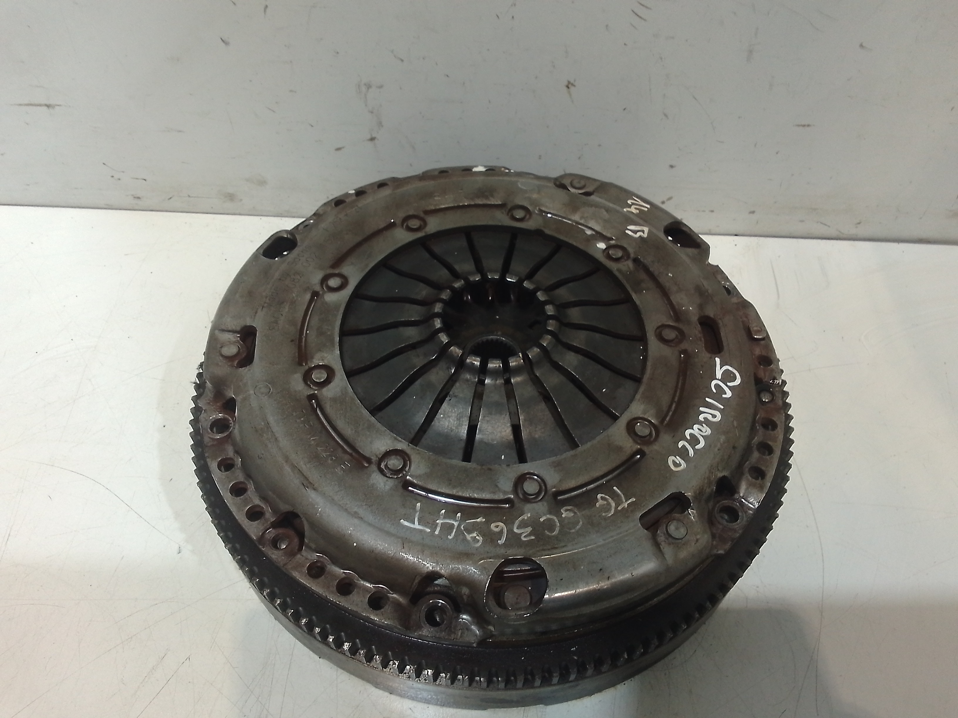 Kit Frizione e Volano per Volkswagen Scirocco Serie (137) (08>14) (2008 - 2014)