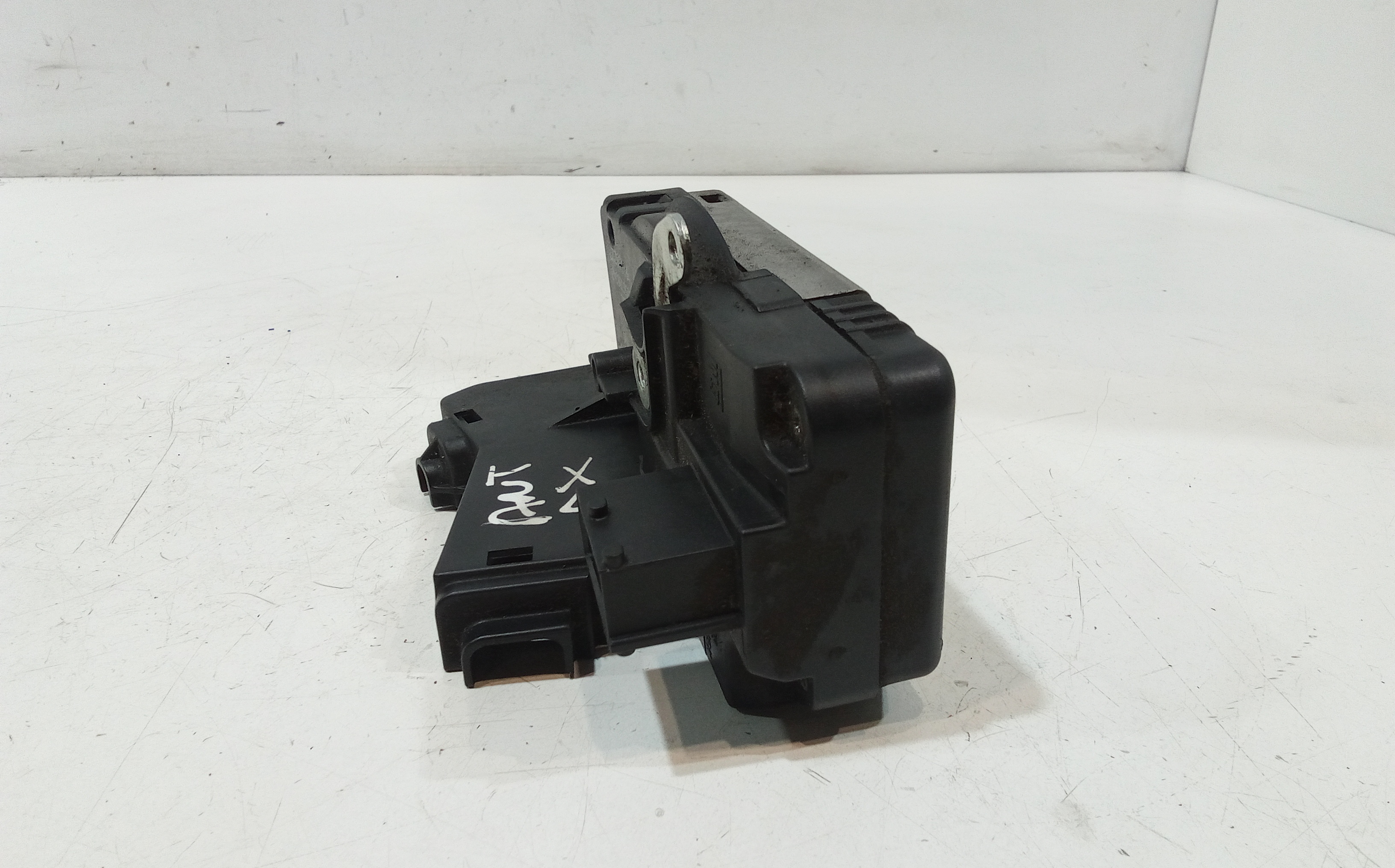 Serratura Anteriore Destra per Opel Vivaro 1 Serie (2001 - 2006)