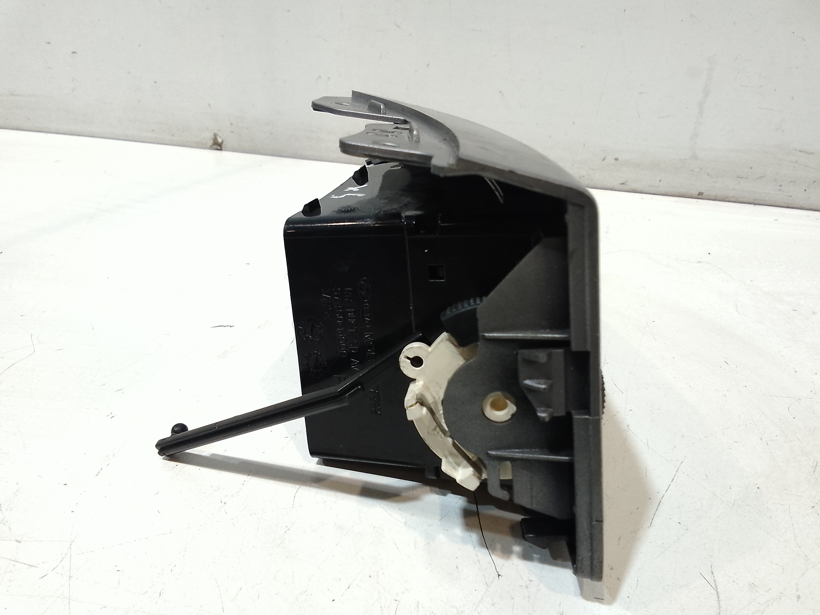 Bocchetta aria cruscotto lato guida per Hyundai I20 1 Serie (2008 - 2014)