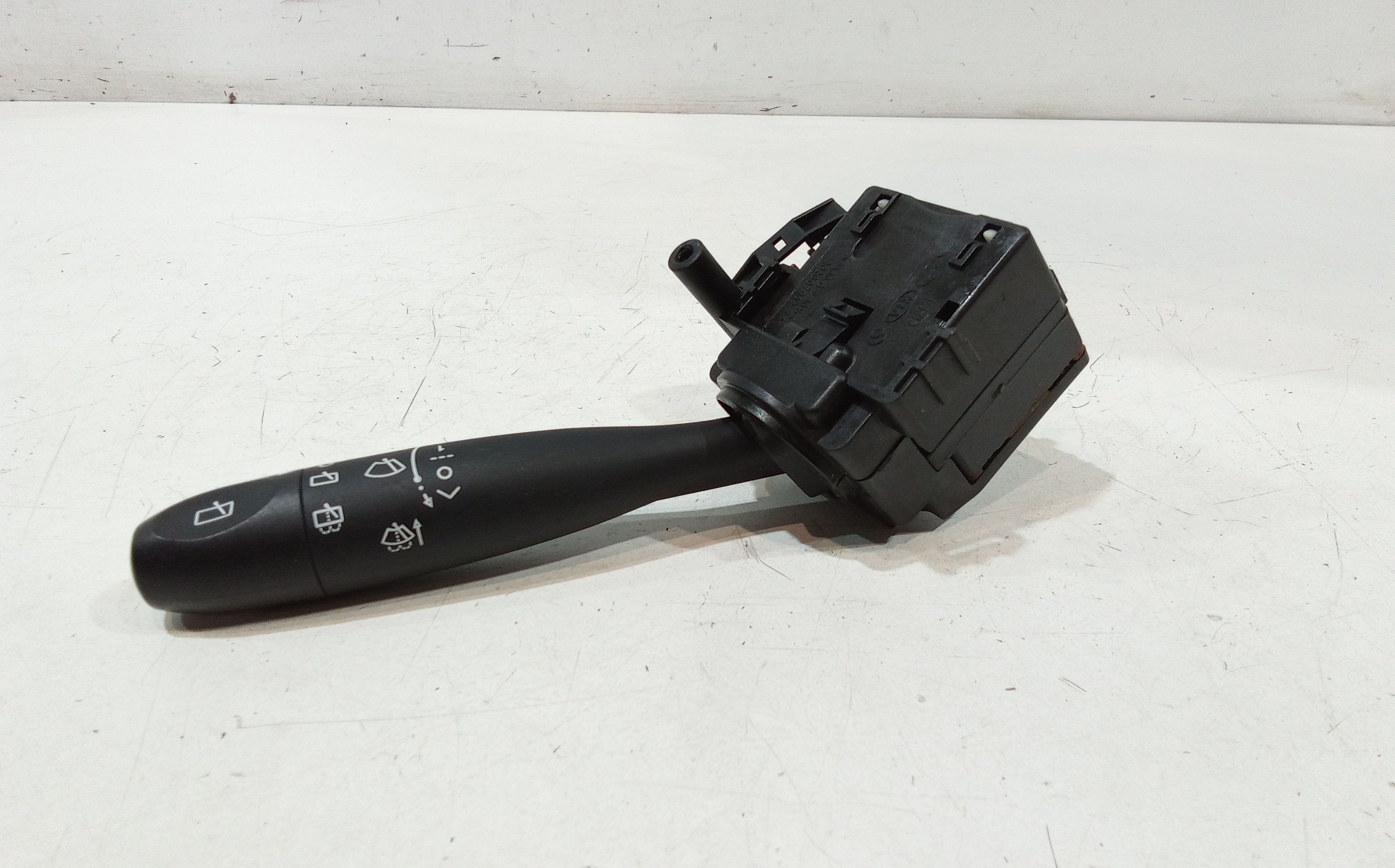 Devioluci destro per Hyundai I10 1 Serie (2007 - 2011)