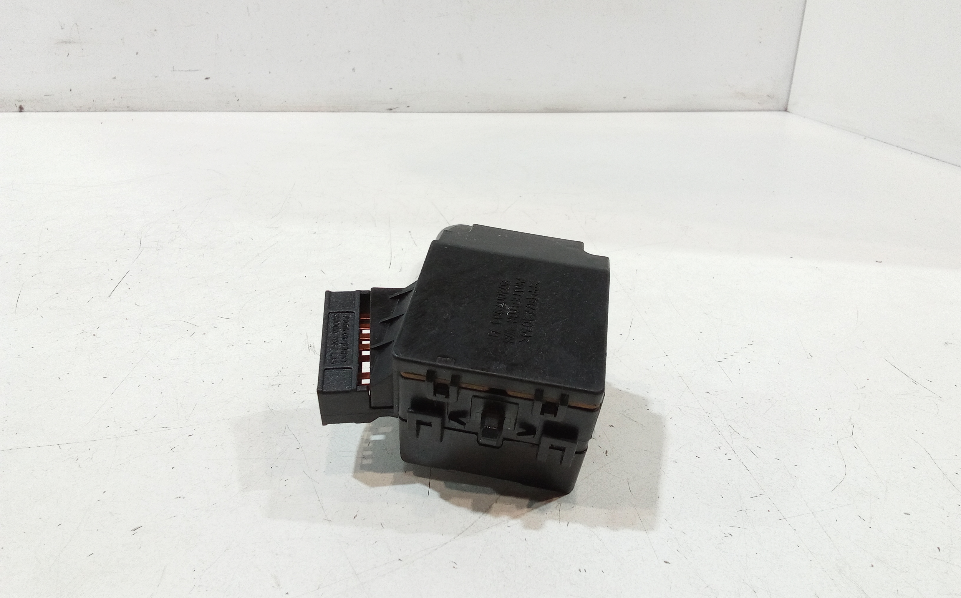 Devioluci destro per Hyundai I10 1 Serie (2007 - 2011)