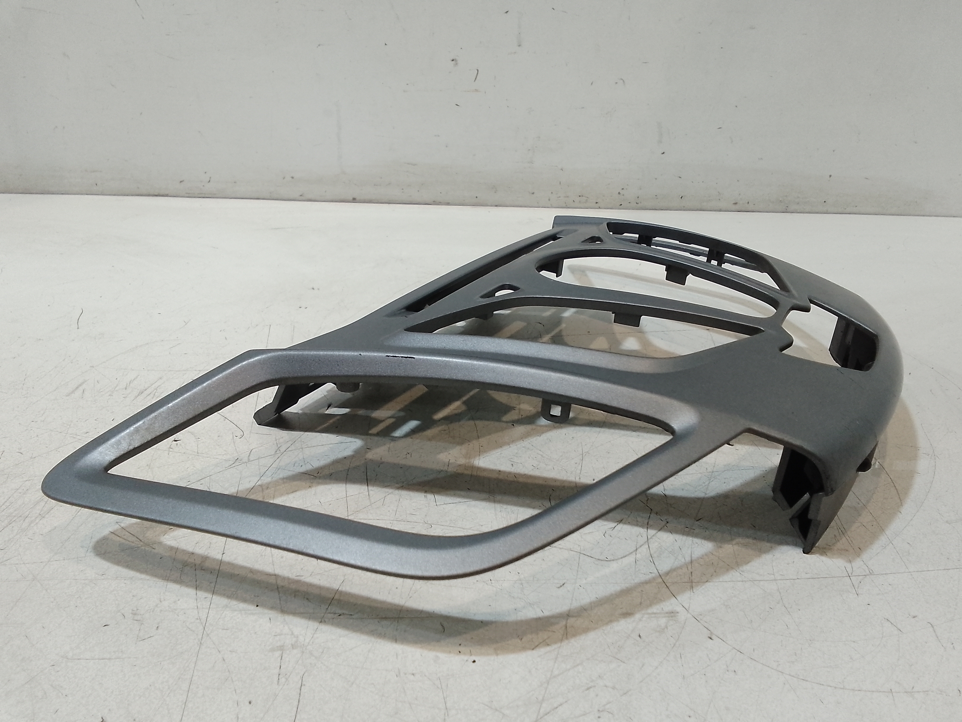 Modanatura Centrale Cruscotto per Ford Fiesta 6 Serie (2008 - 2017)