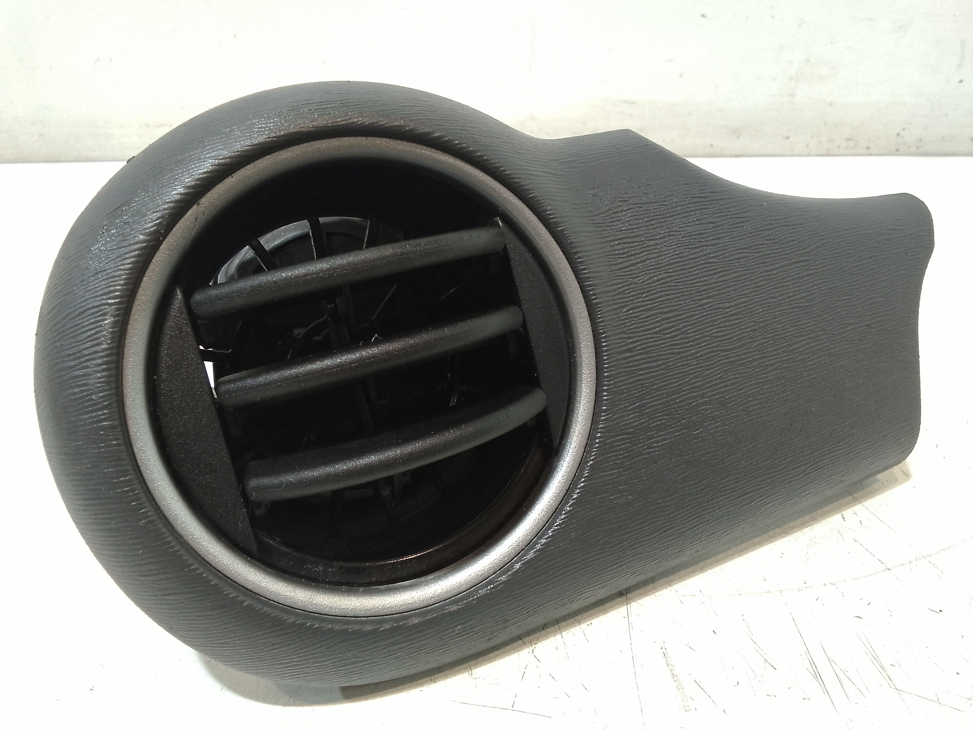 Bocchetta aria cruscotto lato guida per Hyundai I10 1 Serie (2007 - 2011)