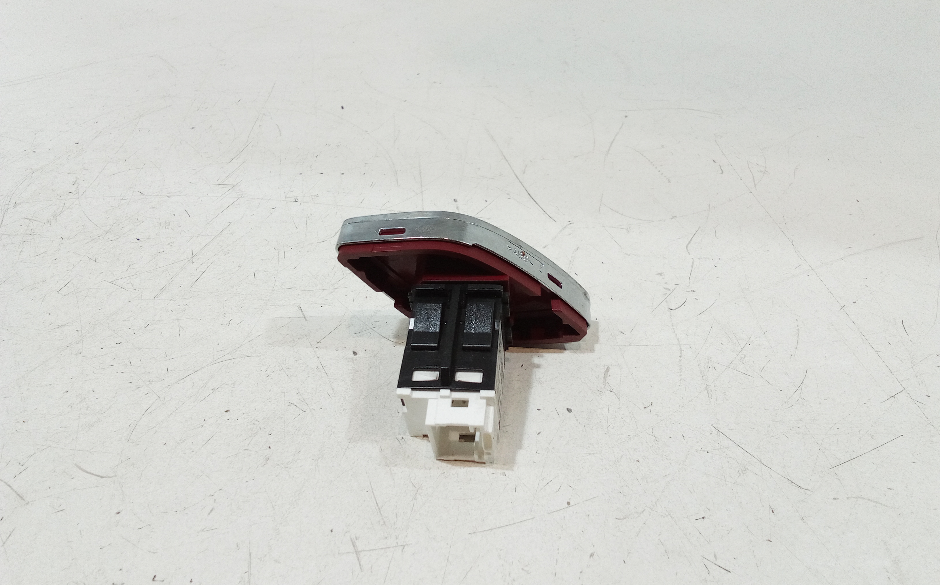 Pulsante luci di emergenza per Citroen C3 Serie (2009 - 2015)