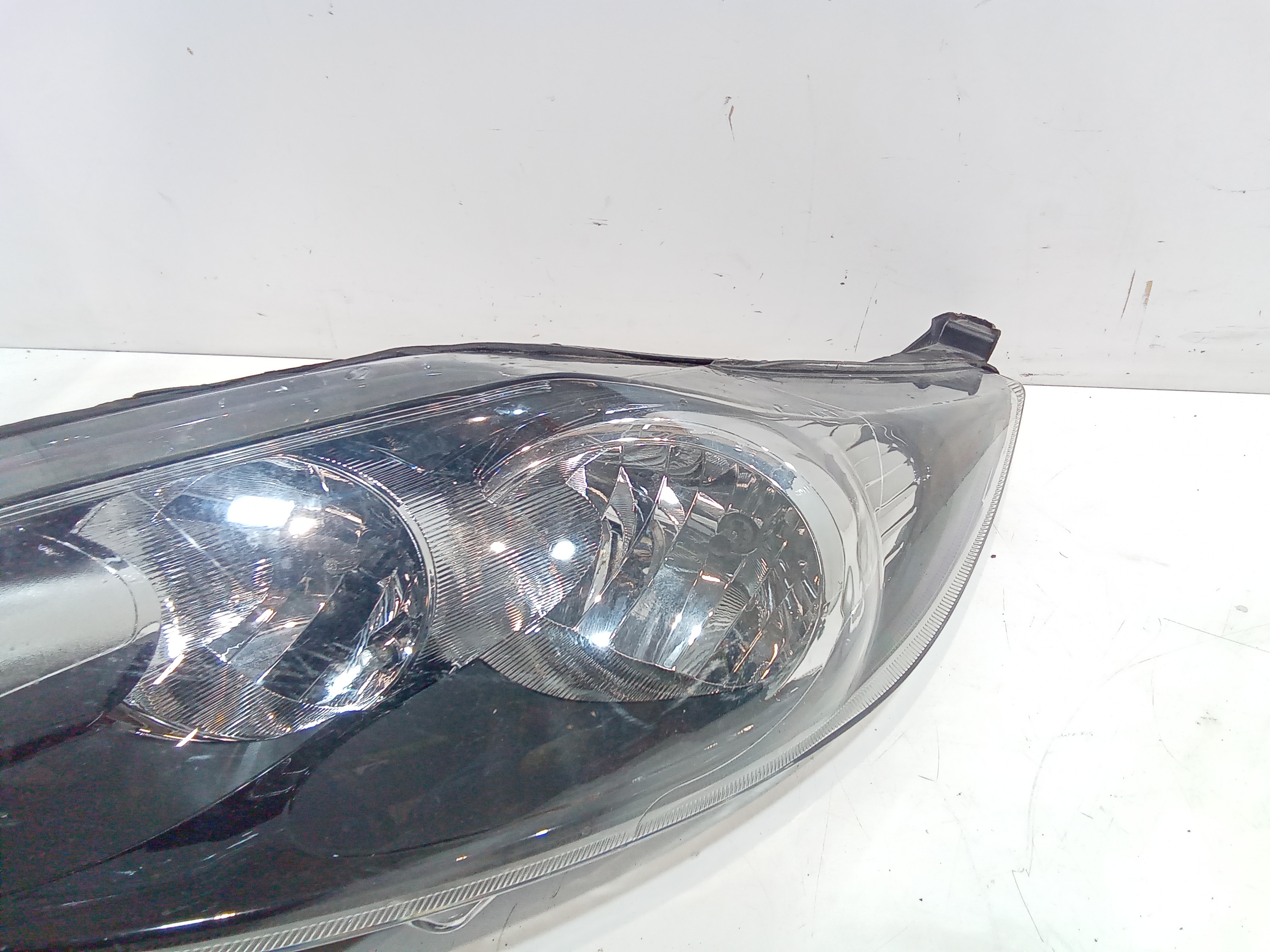 Faro anteriore Sinistro Guida per Ford Fiesta 6 Serie (2008 - 2017)